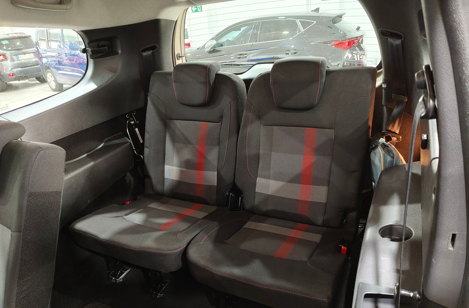Dacia Lodgy Serie Limitada Xplore TCe GPF 7 plazas - foto 6