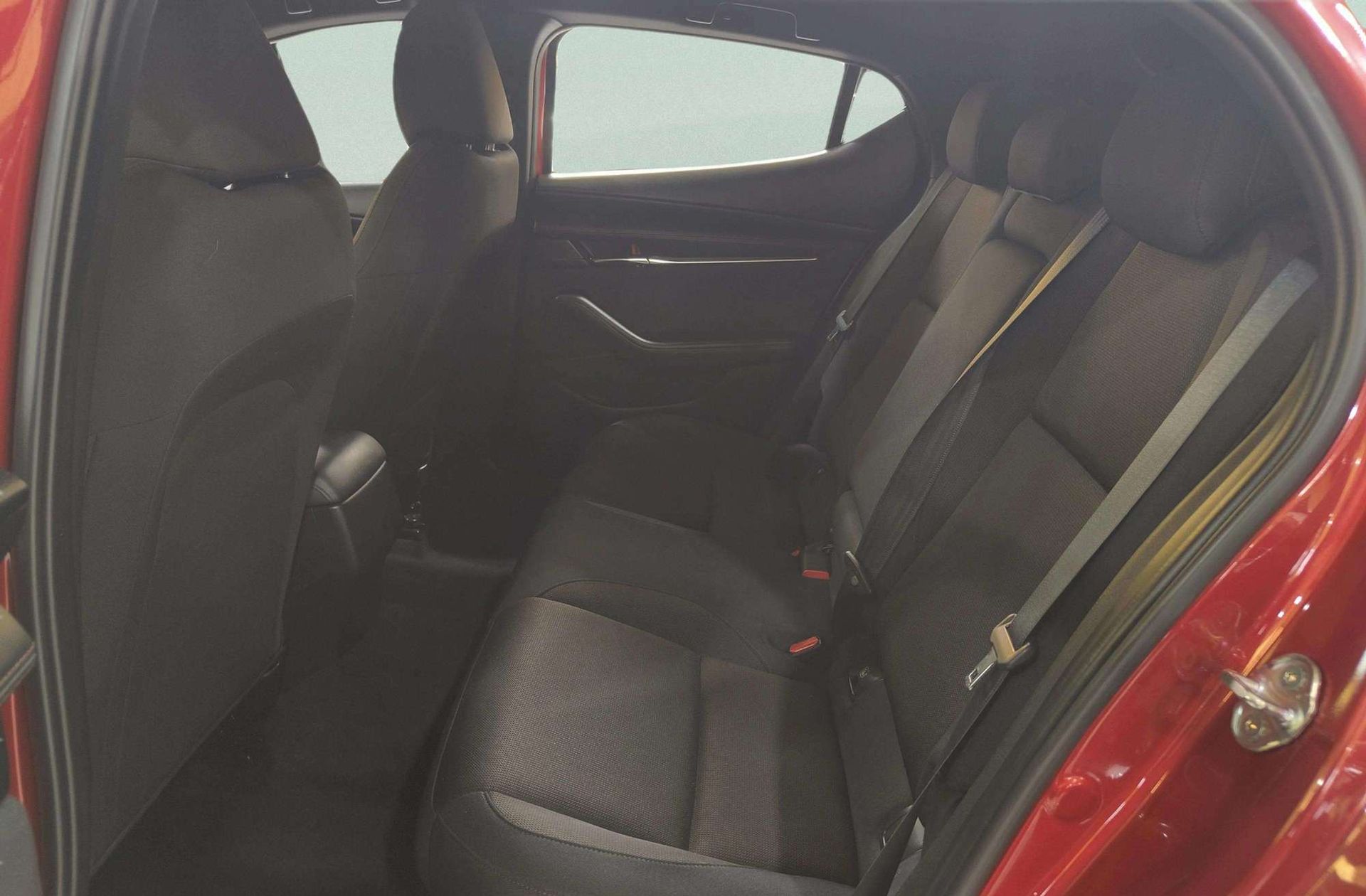 Mazda Mazda3 2.0 e-SKYACTIV-G Zenith - foto 13