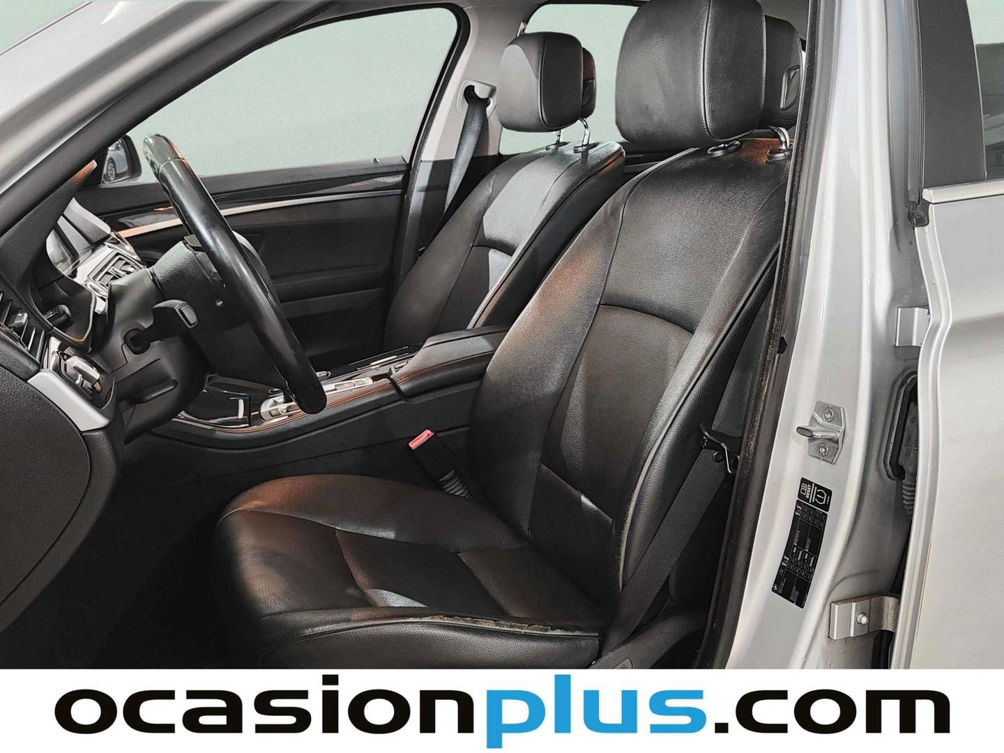 Foto asientos delanteros BMW Serie 5 BMW Serie 5 520d (184 CV)