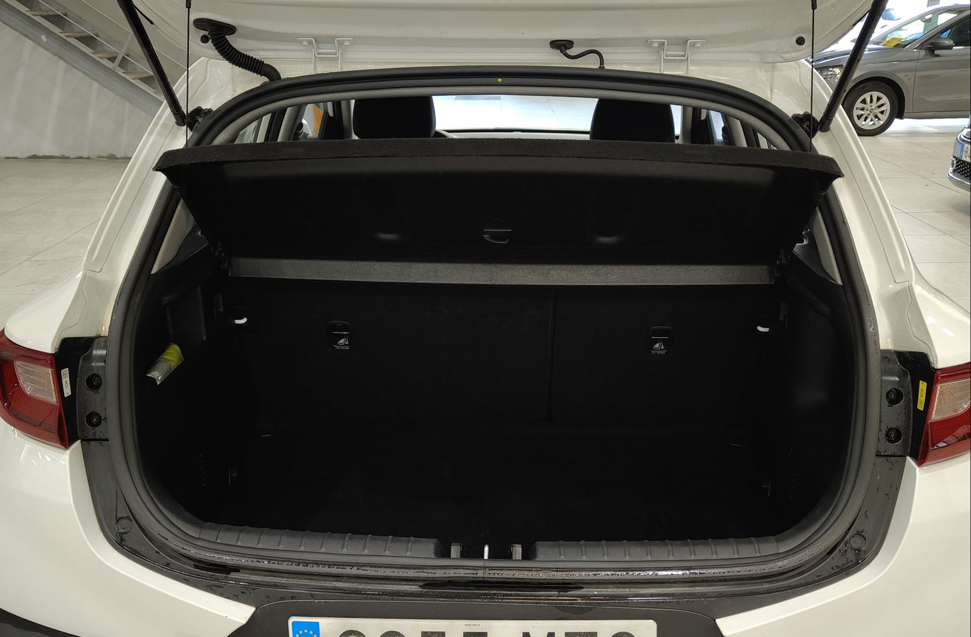 Kia Stonic 1.0 T-GDi MHEV Concept - foto 15