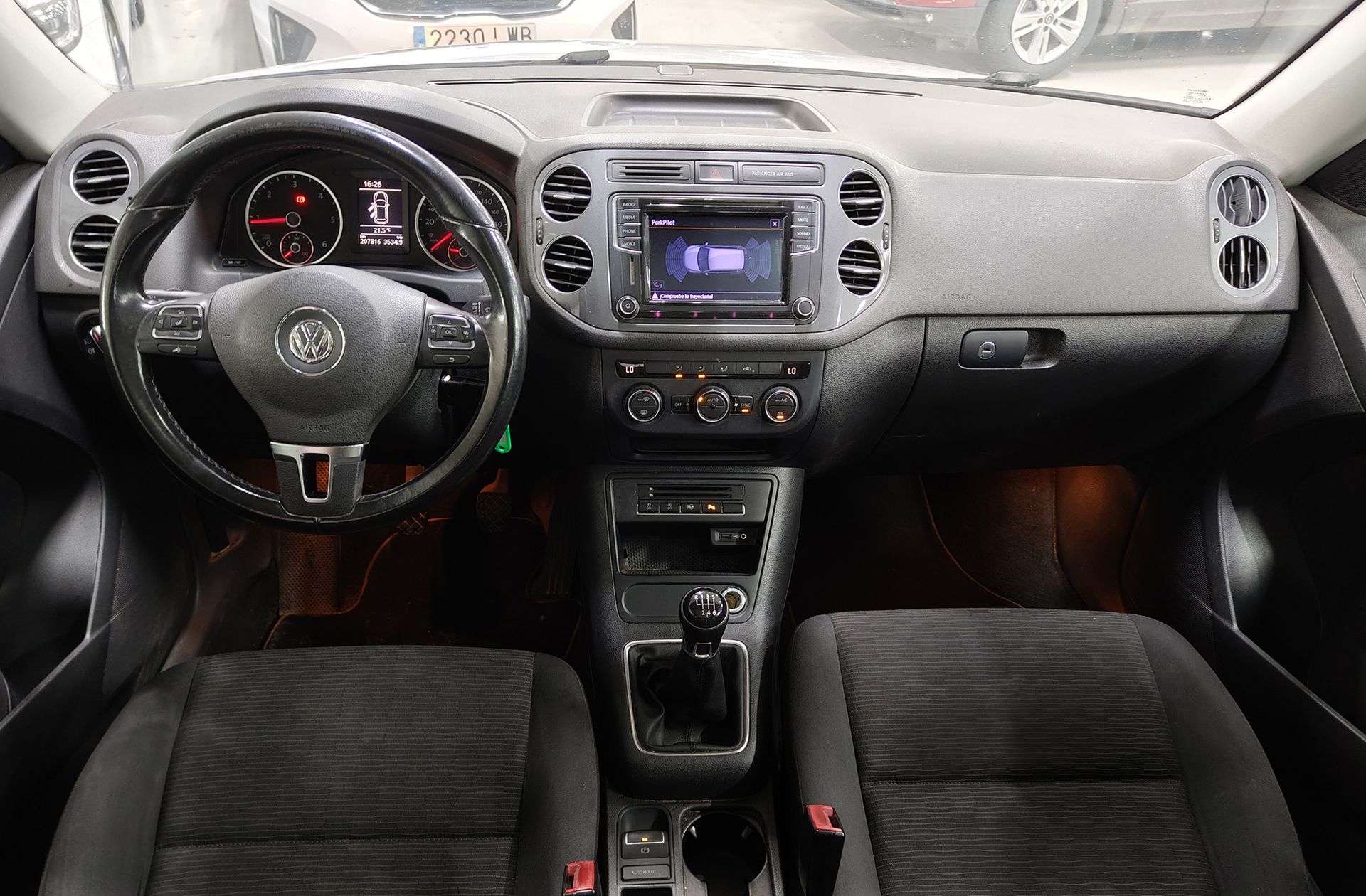 Volkswagen Tiguan T1 2.0 TDI 4x2 - foto 7