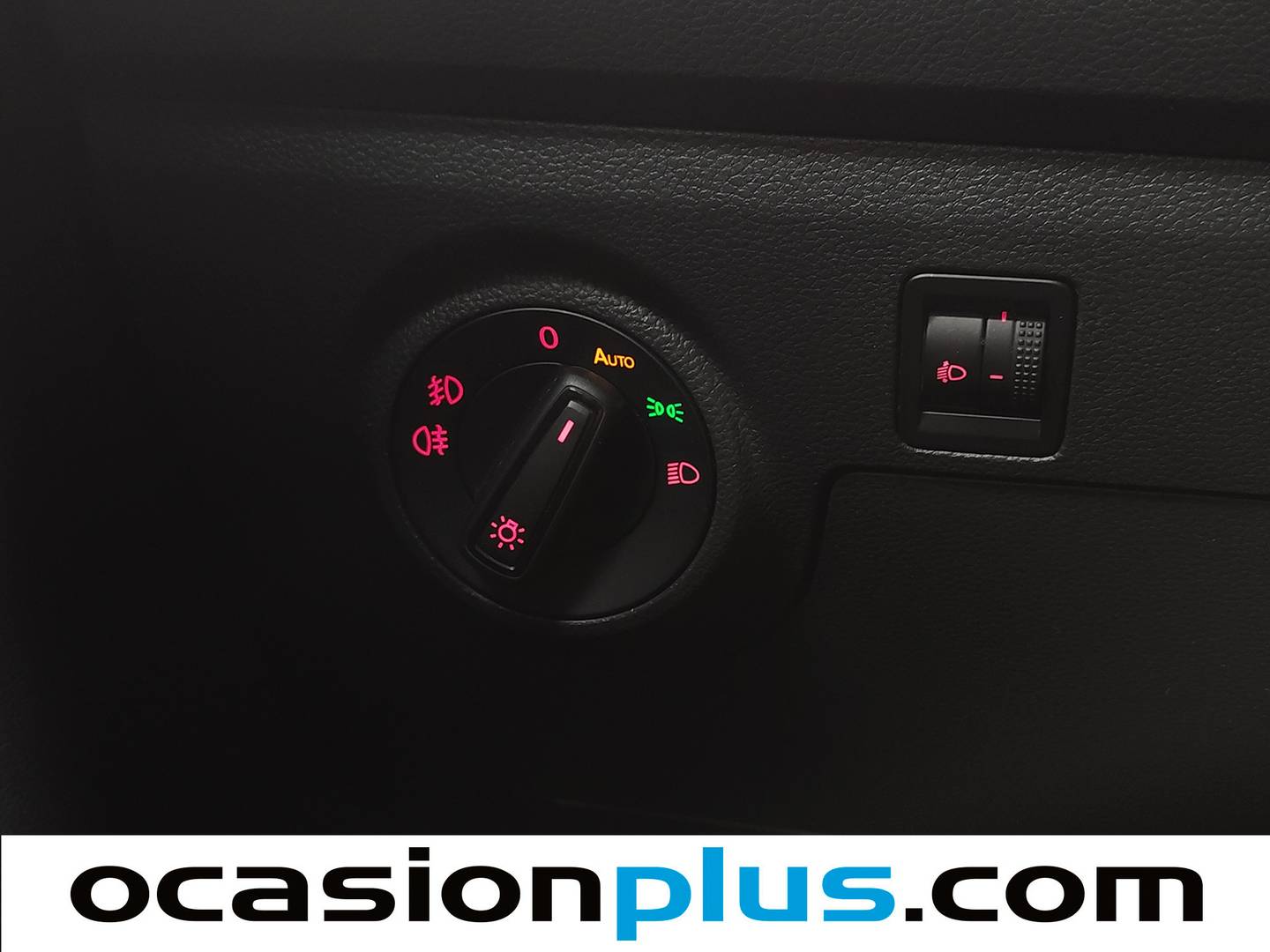Extras y acabados del Seat Ibiza Seat Ibiza 1.0 TSI Reference (95 CV)