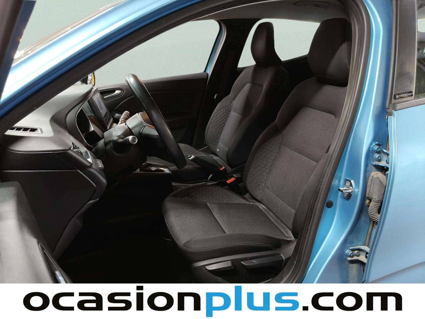 Foto asientos delanteros Renault Clio Renault Clio Intens E-Tech Híbrido (140 CV)
