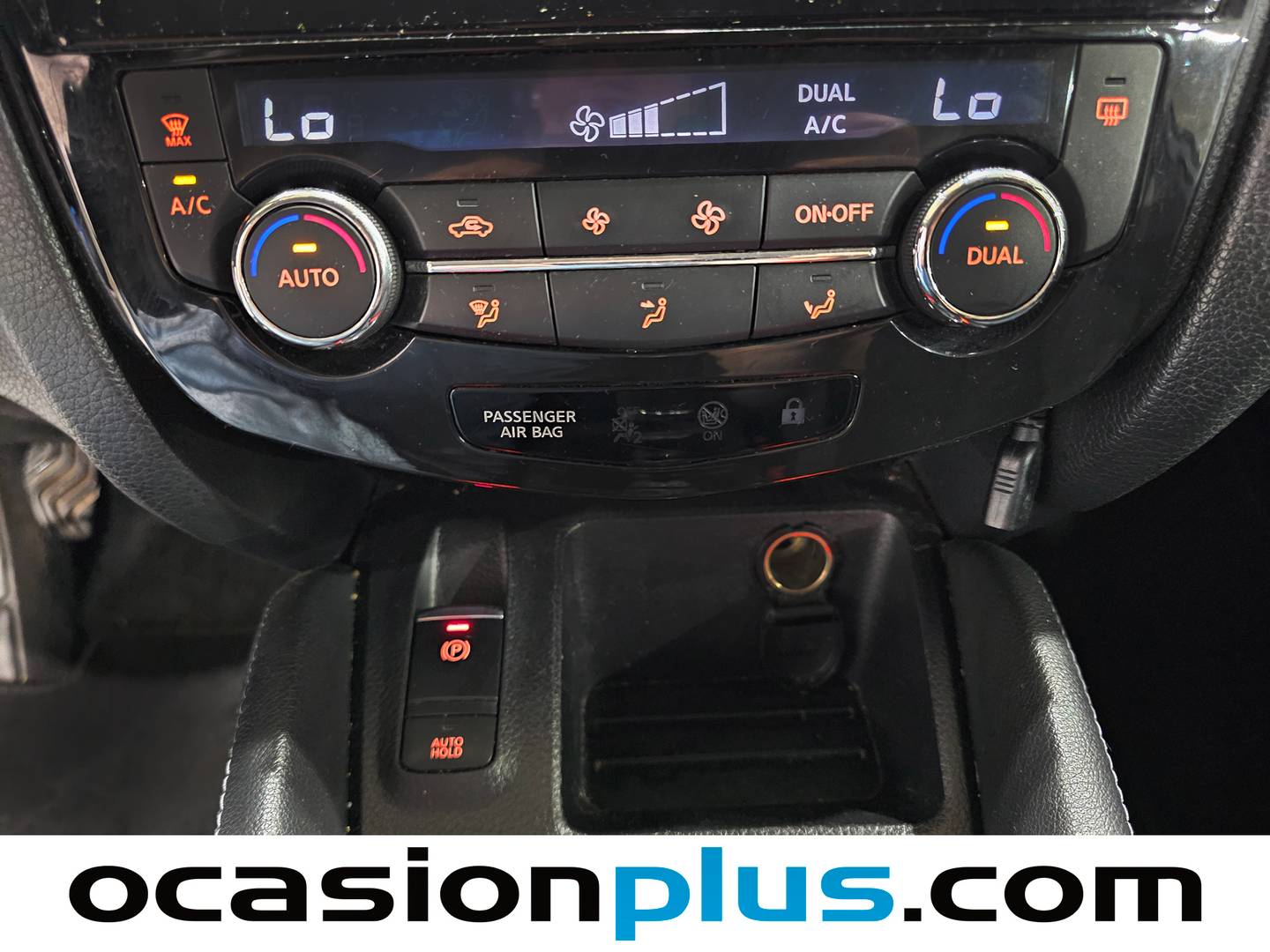 Equipamiento del Nissan QASHQAI Nissan Qashqai dCi 110 S&S Acenta 4x2 (110 CV)