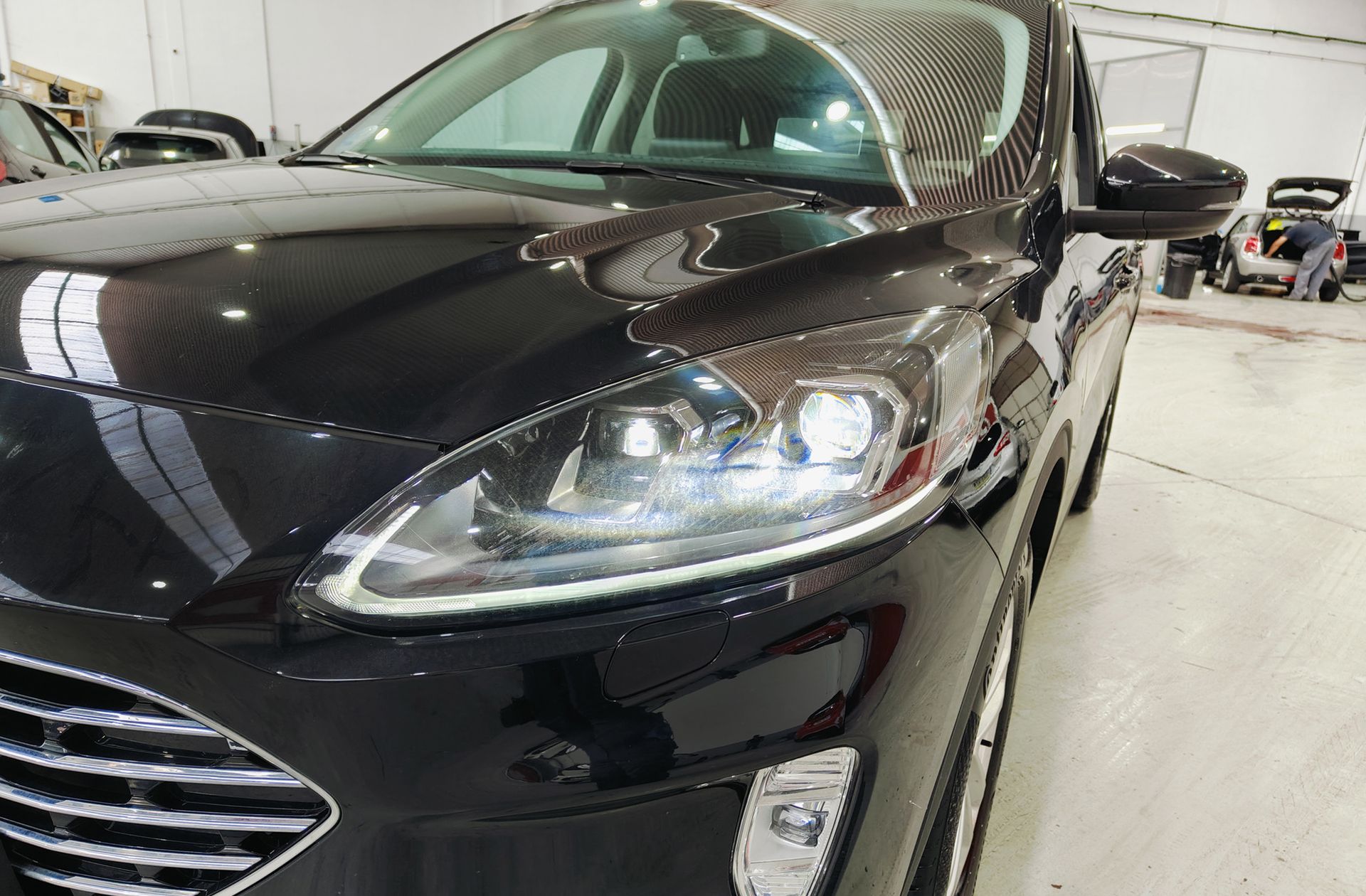 Ford Kuga 2.0 EcoBlue MHEV Titanium - foto 15