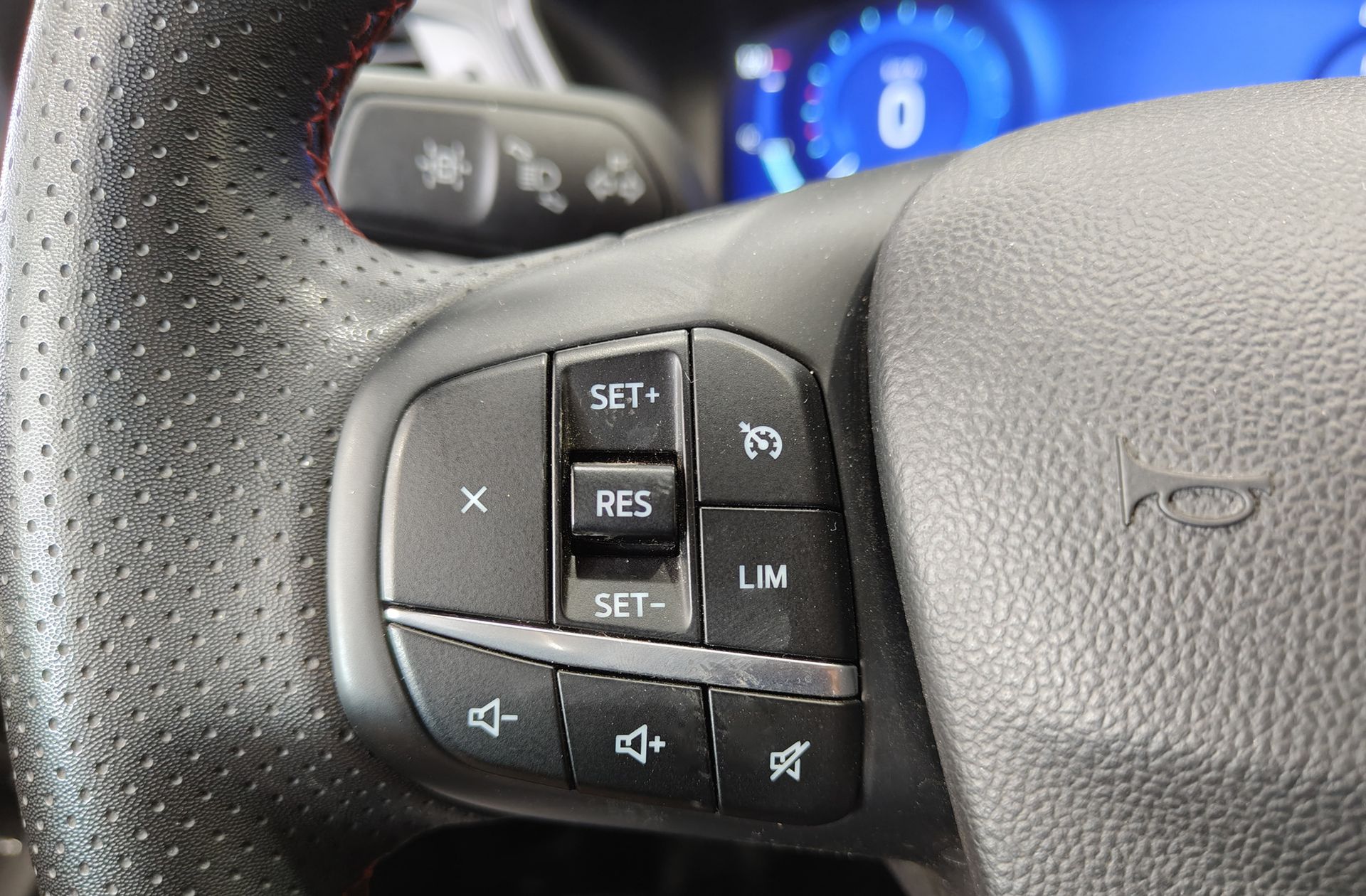 Ford Kuga 2.5 Duratec PHEV ST-Line X - foto 24