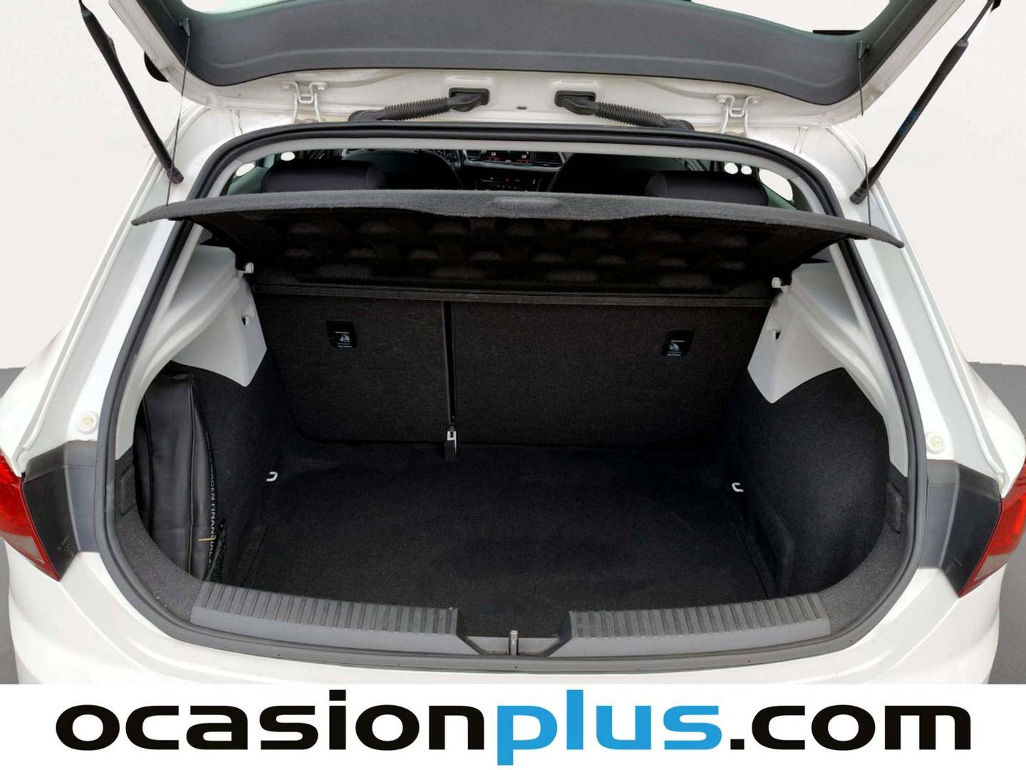 Fotos maletero Seat León Seat León 1.6 TDI S&S Style (115 CV)
