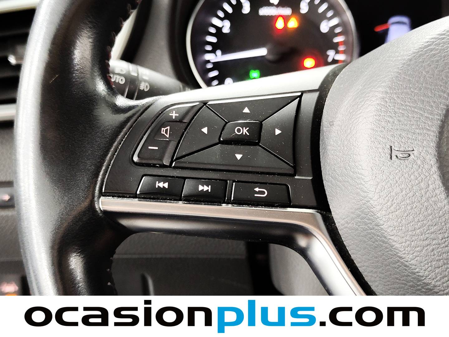 Nissan QASHQAI Nissan Qashqai DIG-T 140 N-Motion 4x2 (140 CV) seminuevo