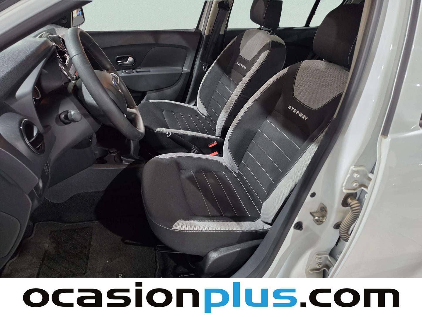Foto asientos delanteros Dacia Sandero Dacia Sandero Stepway Essential 1.0 (75 CV)
