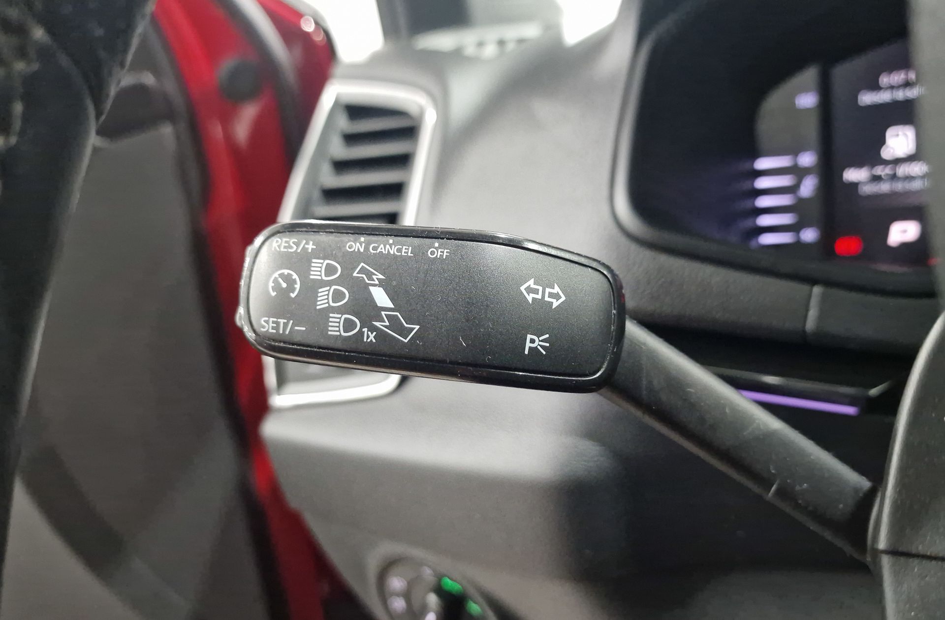 Škoda Karoq 1.5 TSI ACT Sportline DSG - foto 26