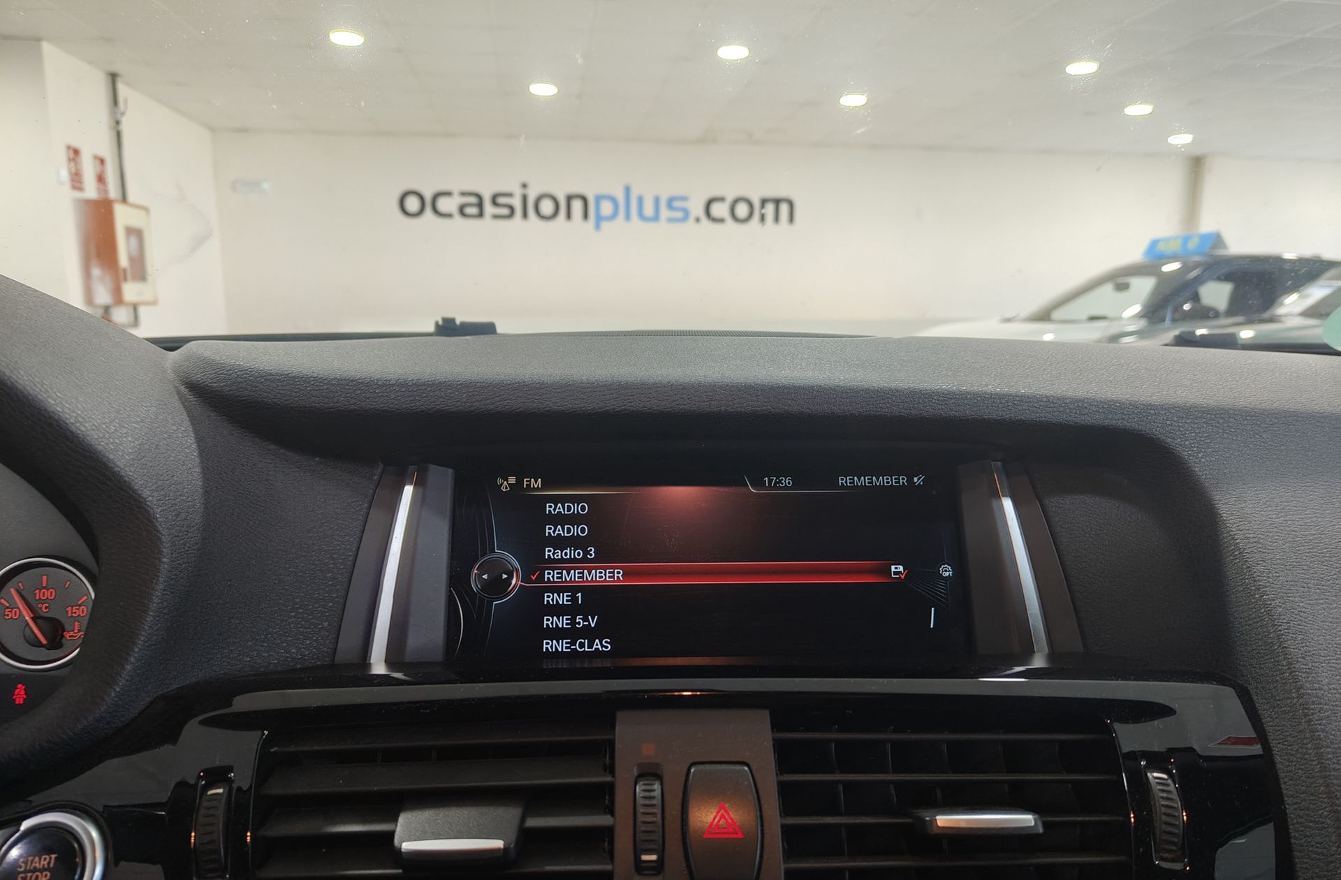 BMW X4 xDrive20d - foto 32