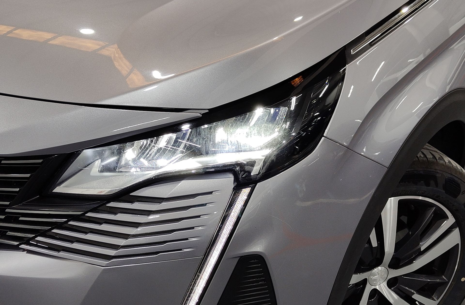 Peugeot 5008 1.2 Allure Pack eDCS6 7 plazas - foto 16