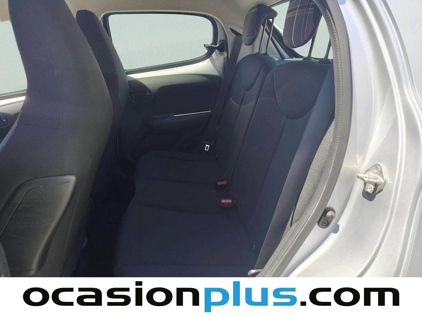 Foto asientos traseros Peugeot 108 Peugeot 108 1.2 PureTech Active (82 CV)