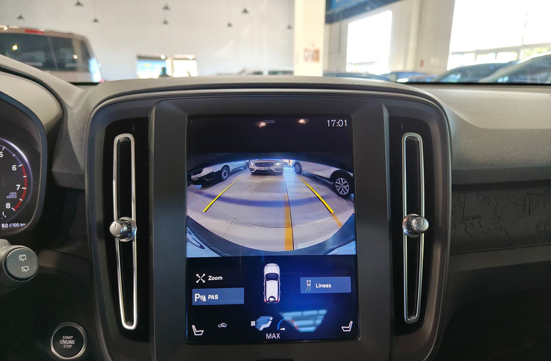 Volvo XC40 T3 - foto 8