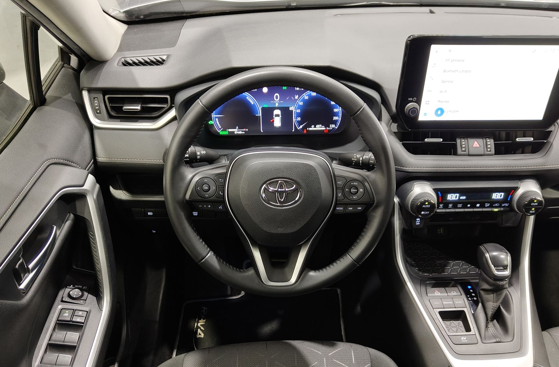 Toyota RAV4 2.5l hybrid Advance - foto 22