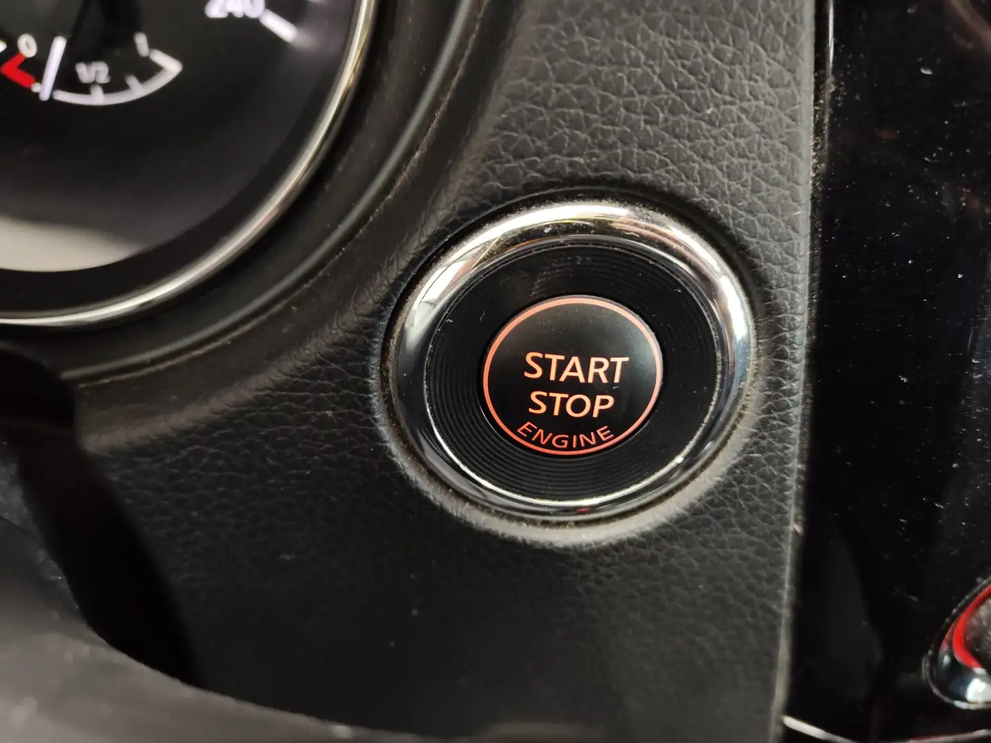 Foto Nissan QASHQAI Nissan Qashqai 1.5 dCi S&S 360 4x2 (110 CV)