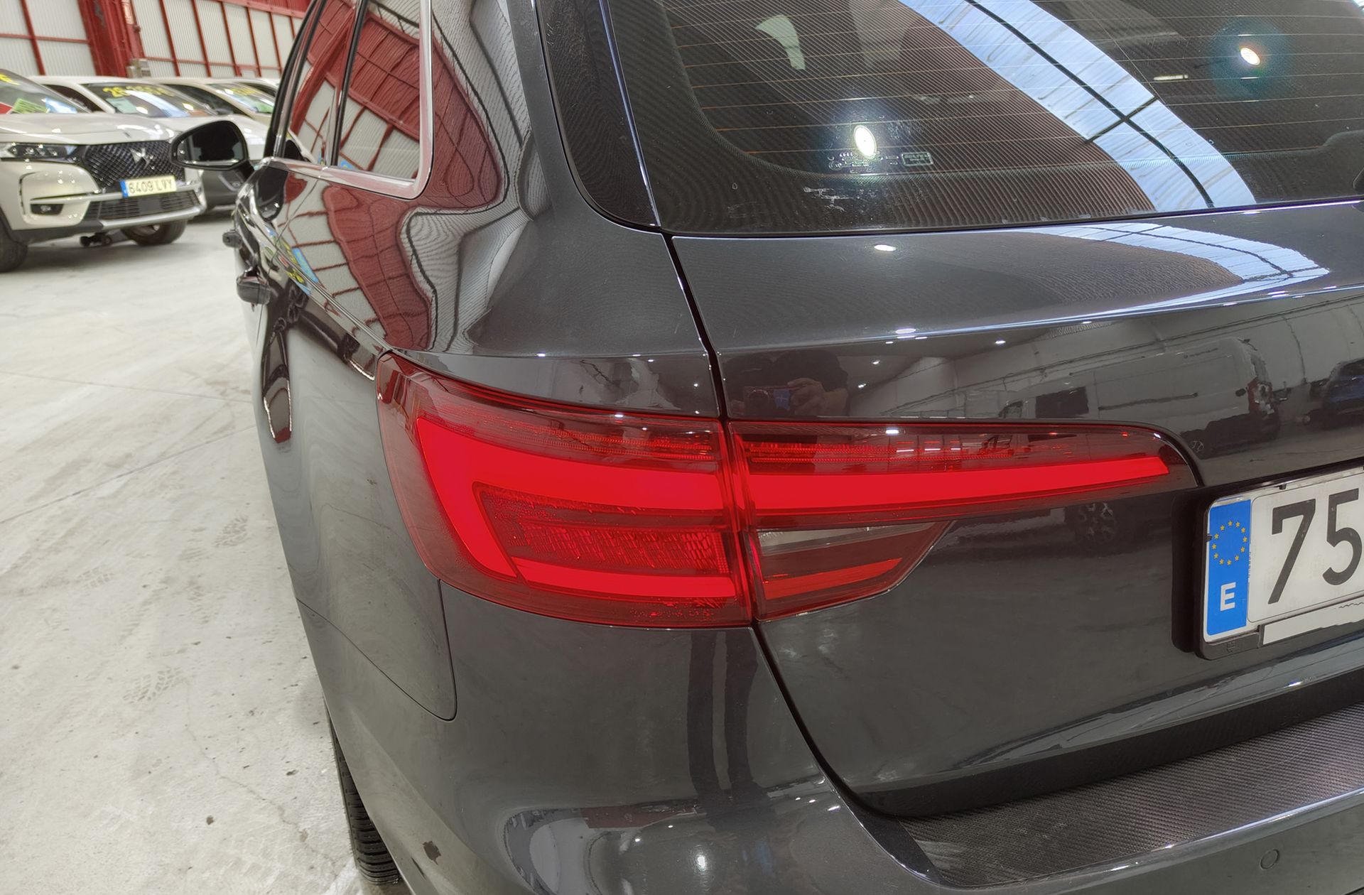 Audi A4 Avant 40 g-tron S line edition S tronic - foto 18