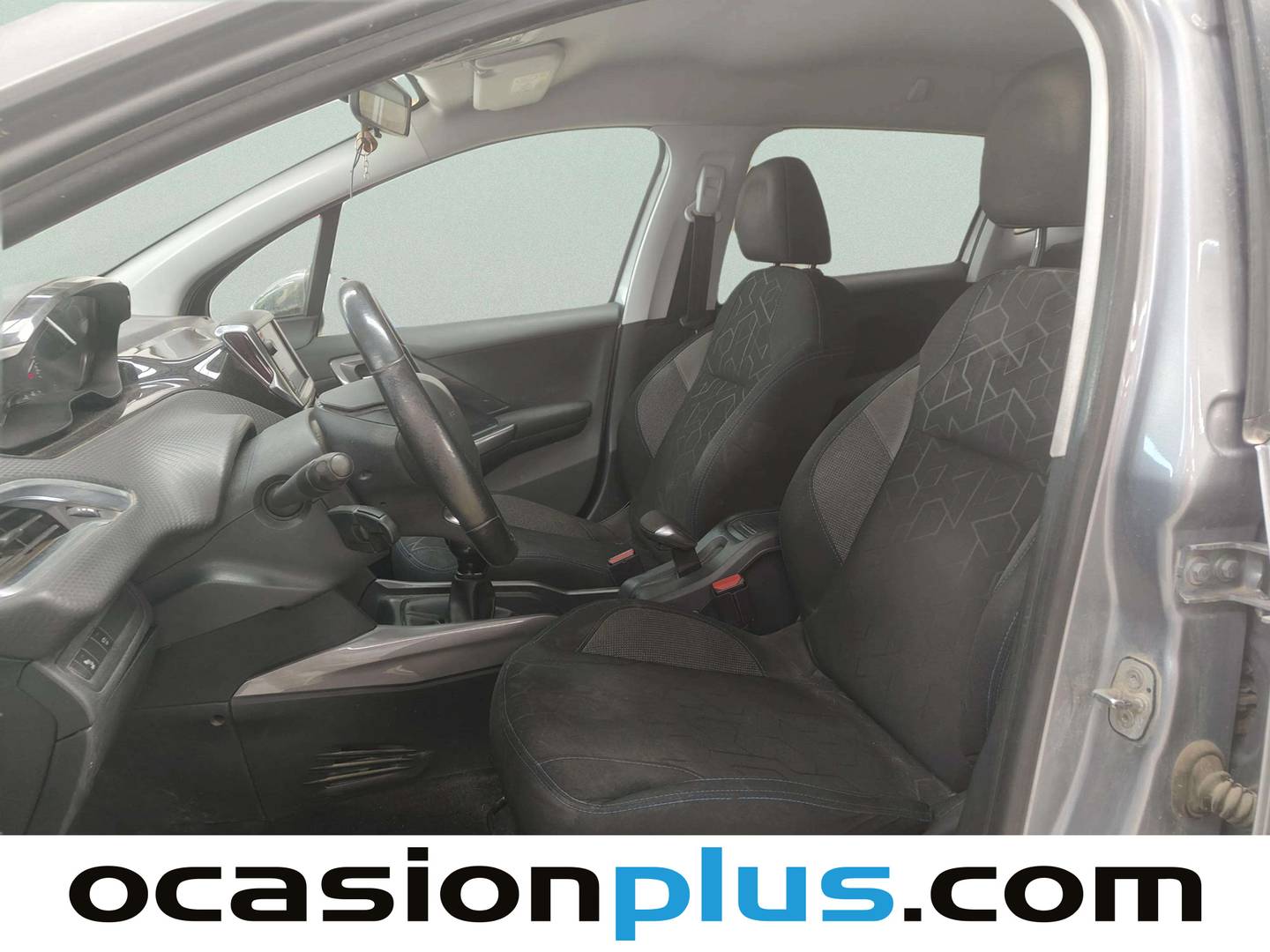 Foto asientos delanteros Peugeot 2008 Peugeot 2008 PureTech 82 S&S Style (82 CV)