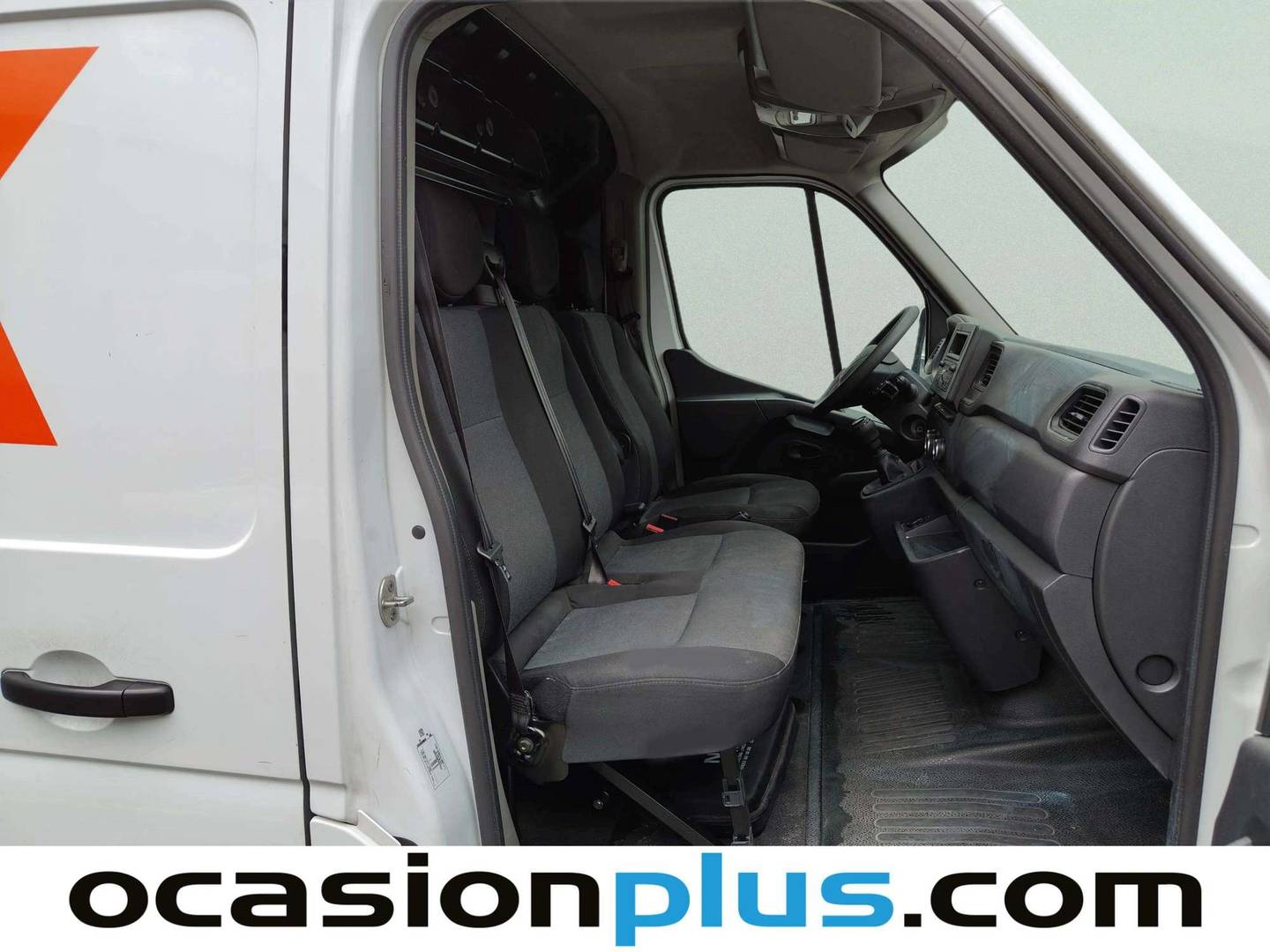 Fotos maletero Nissan Interstar Nissan Interstar Furgon 2.3 dCi L2H2 3,5T FWD GO (135 CV)