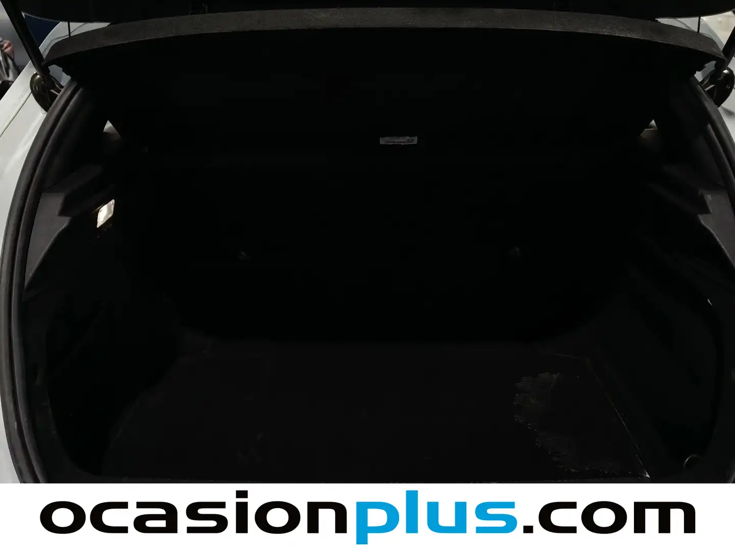 Foto Peugeot 308 Peugeot 308 Allure Hybrid eDCS6 (136 CV)