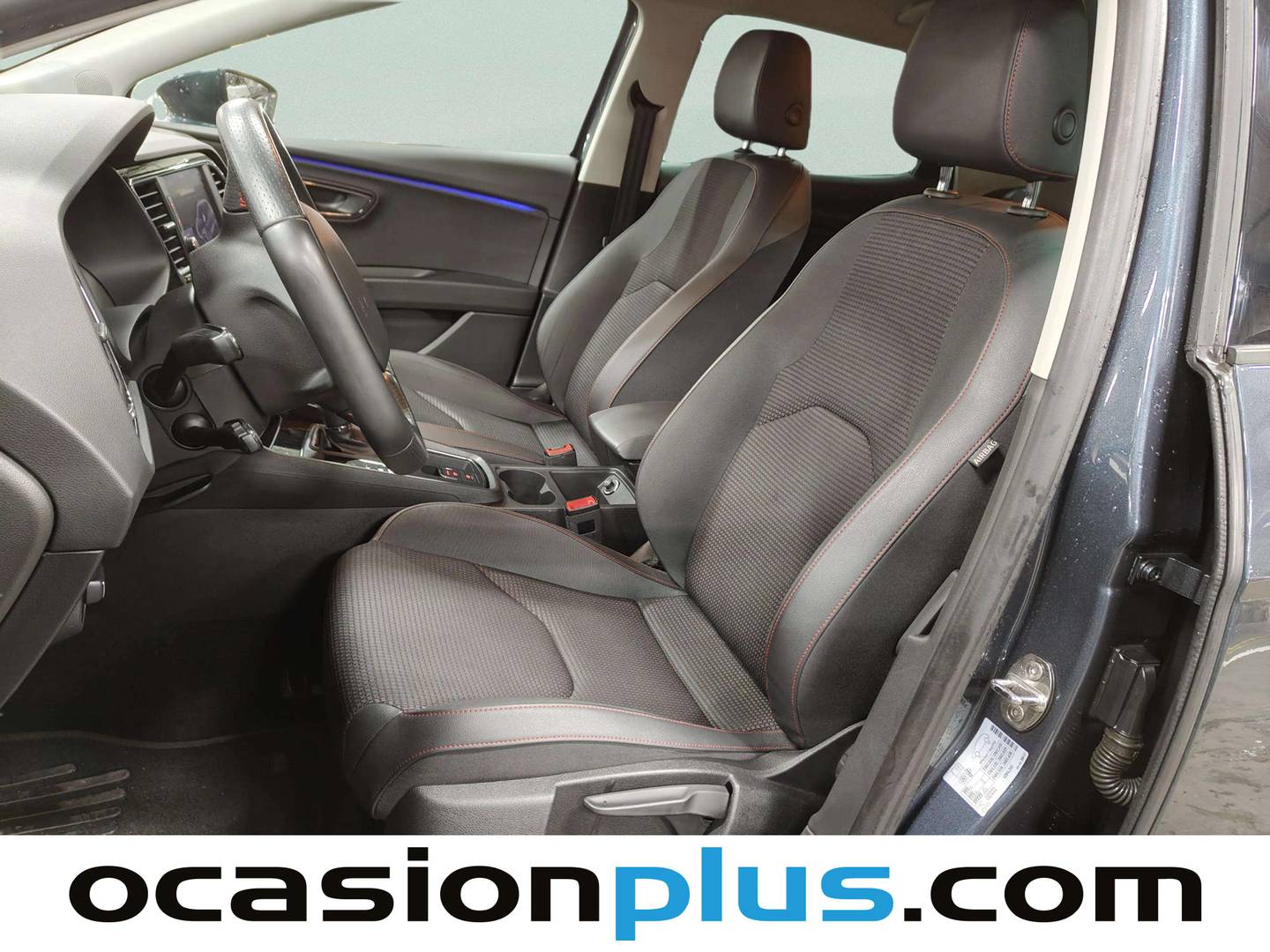 Foto asientos delanteros Seat León SEAT León 1.5 TSI S&S FR DSG (150 CV)