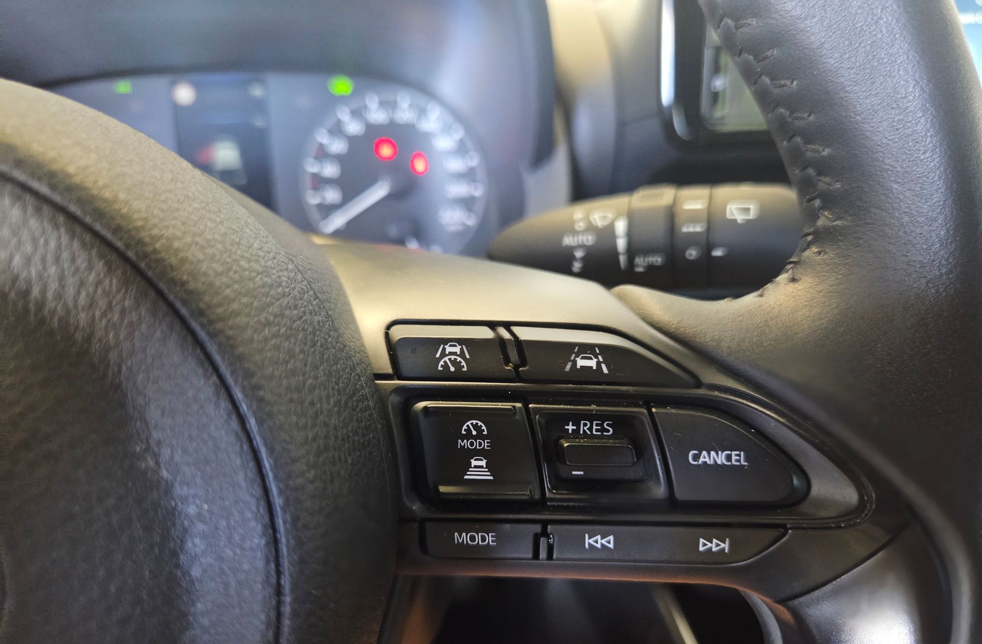 Toyota Yaris 120H Active Plus - foto 22