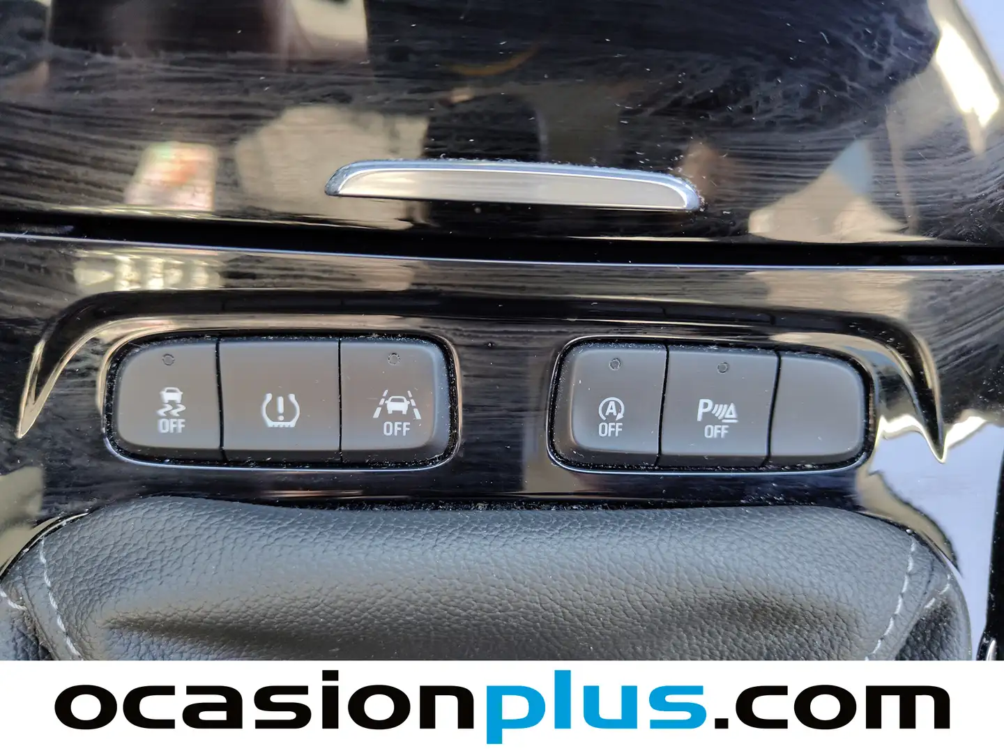 Foto Opel Grandland X Opel Grandland X 1.2 Turbo S&S Design Line (130 CV)