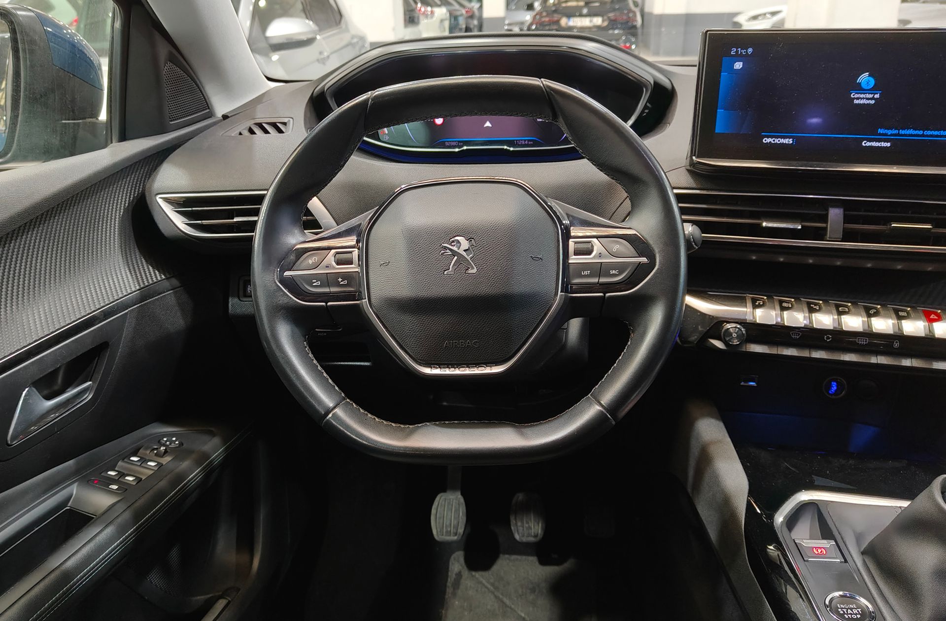 Peugeot 3008 PureTech 130 Allure - foto 25