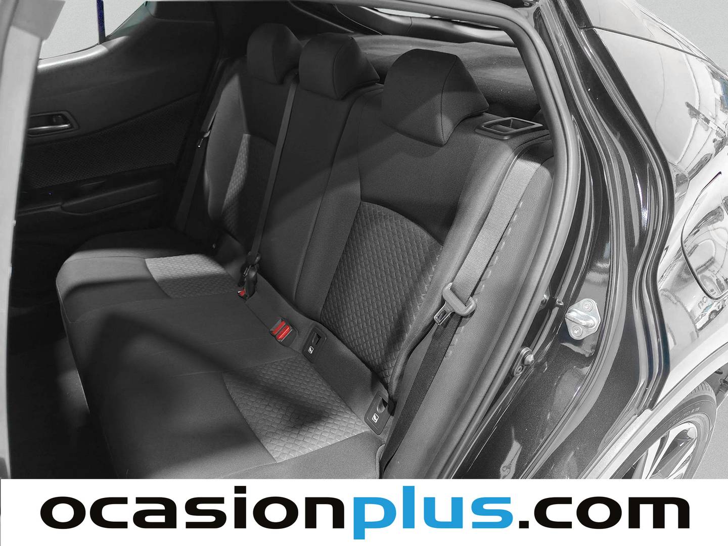 Foto asientos traseros Toyota C-HR Toyota C-HR 180H Advance (184 CV)