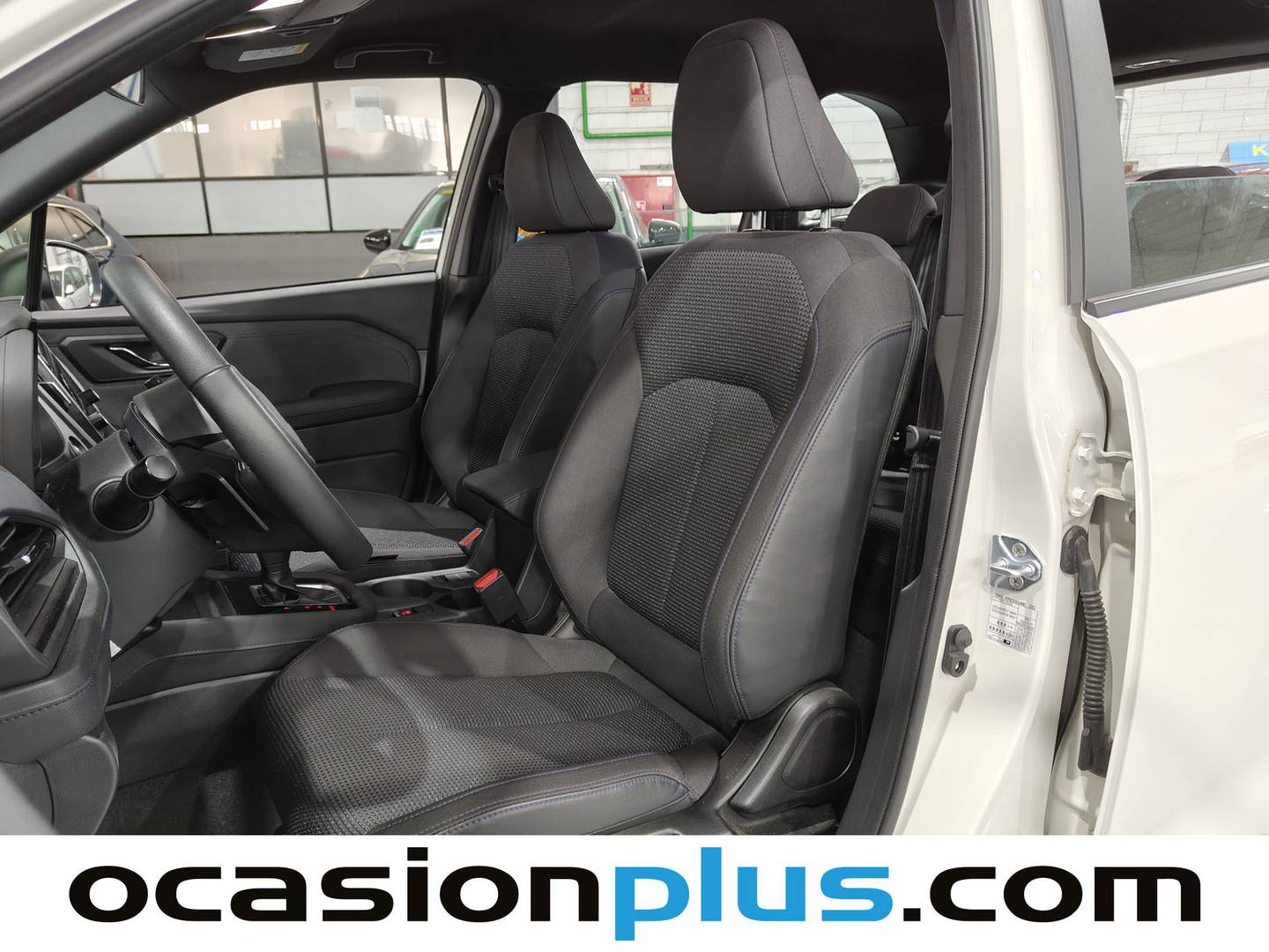 Foto asientos delanteros Subaru Forester Subaru Forester 2.0i Hybrid Executive CVT  (150 CV)