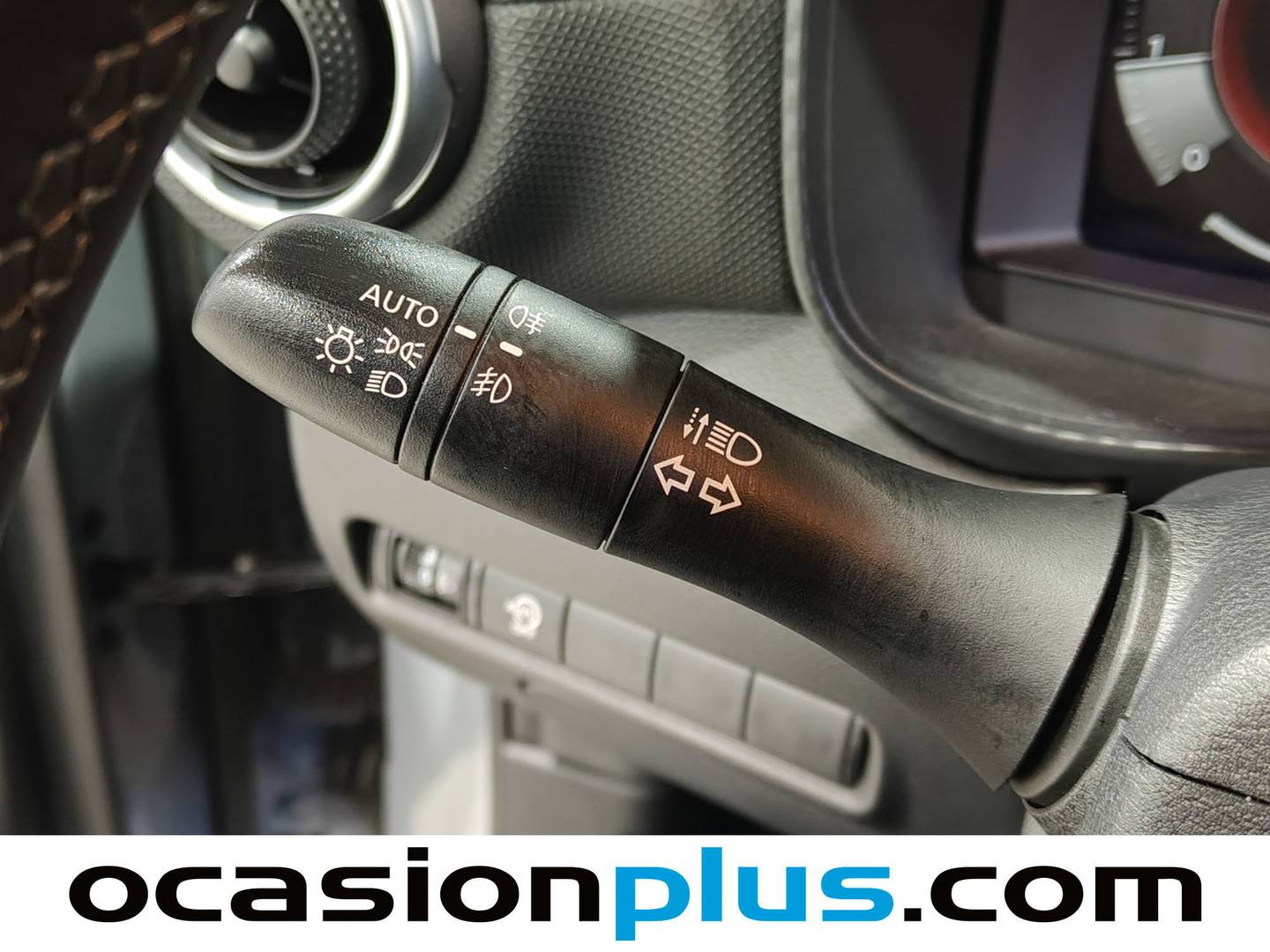 Foto Nissan JUKE Nissan Juke DIG-T N-Connecta 4x2 DCT (114 CV)