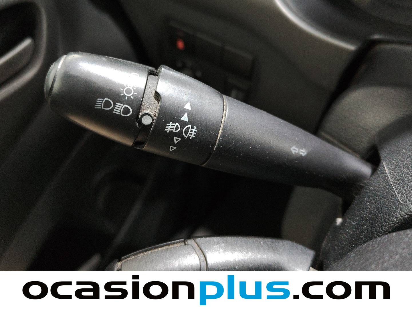 Extras y acabados del Citroën Berlingo Citroën Berlingo Multispace Live Edition BlueHDi (75 CV)