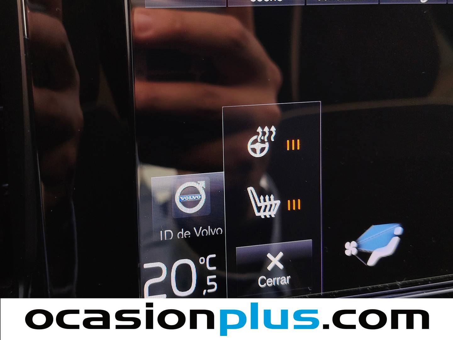 Equipamiento del Volvo XC40 Volvo XC40 T3 R-Design Auto (163 CV)