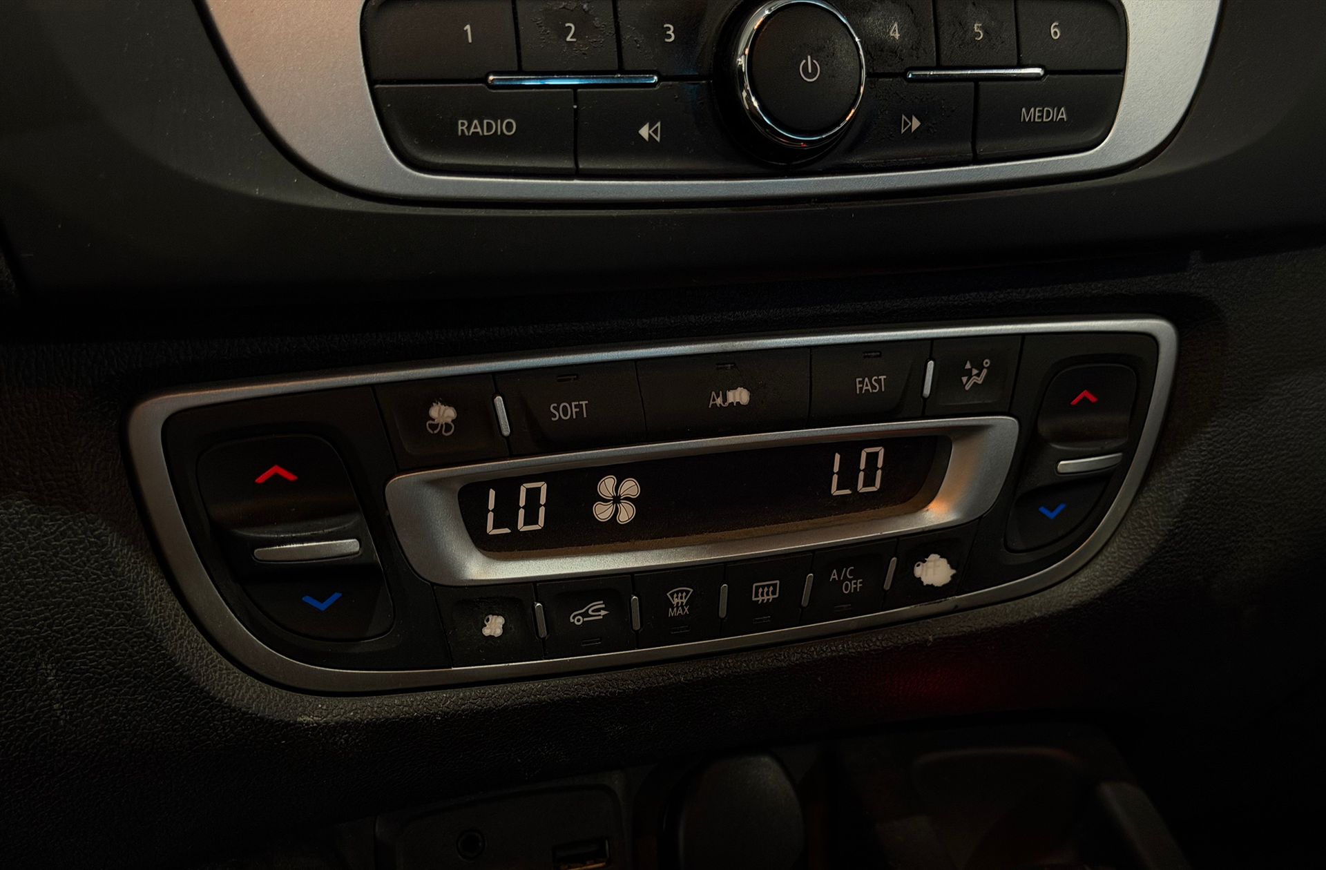 Renault Grand Scénic Limited Energy dCi 7 plazas - foto 30