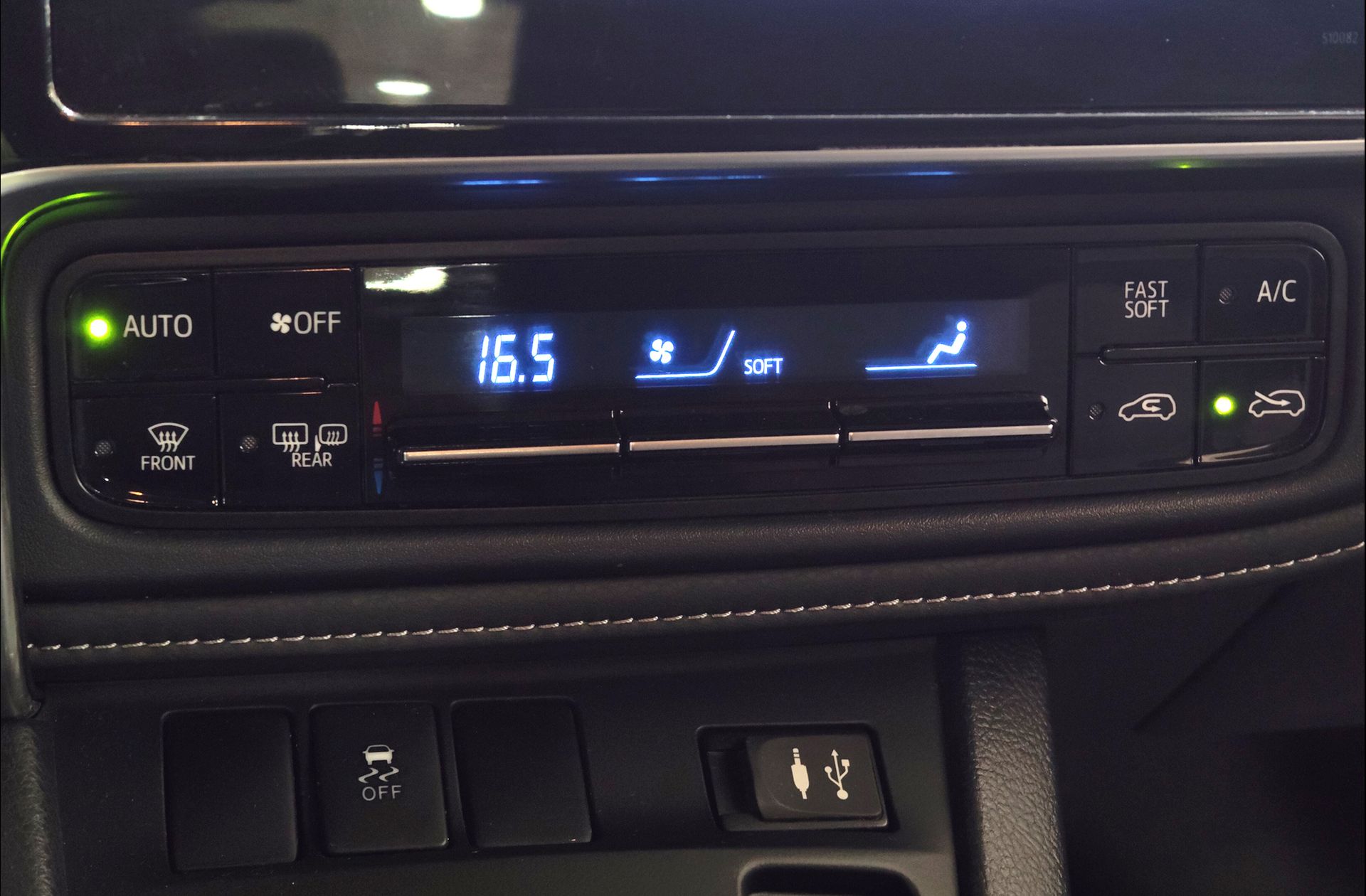 Toyota Auris 140H Hybrid Feel! Edition - foto 27