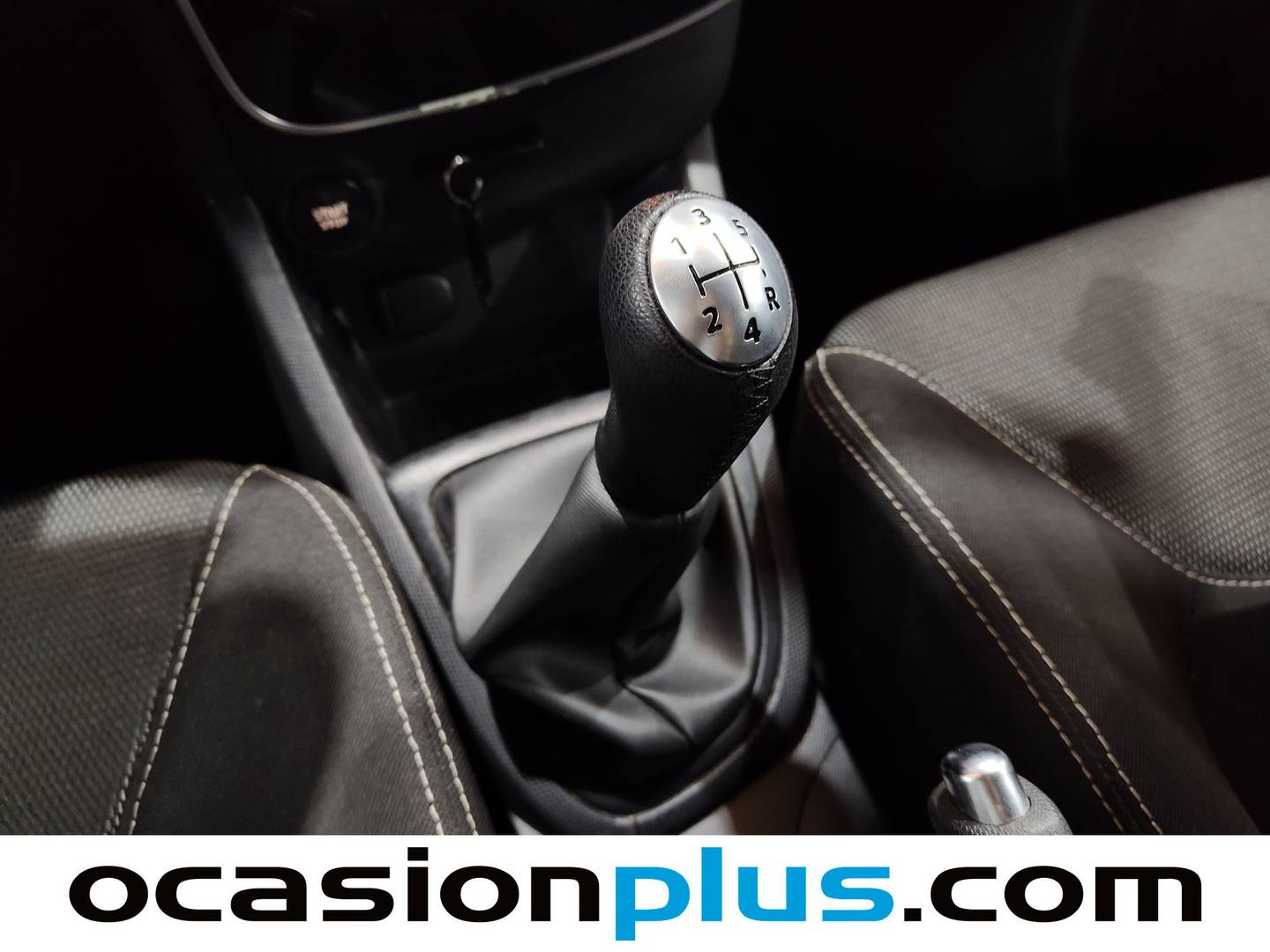 Renault Clio Renault Clio Expression 1.2 16v (75 CV) de segunda mano