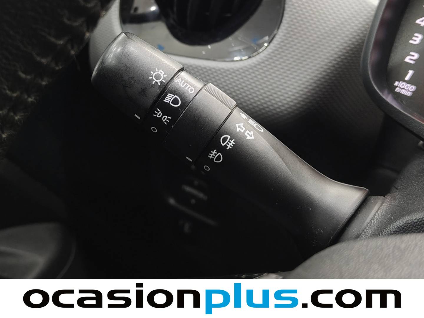 Foto Peugeot 108 Peugeot 108 1.0 VTI Top! Allure (72 CV)