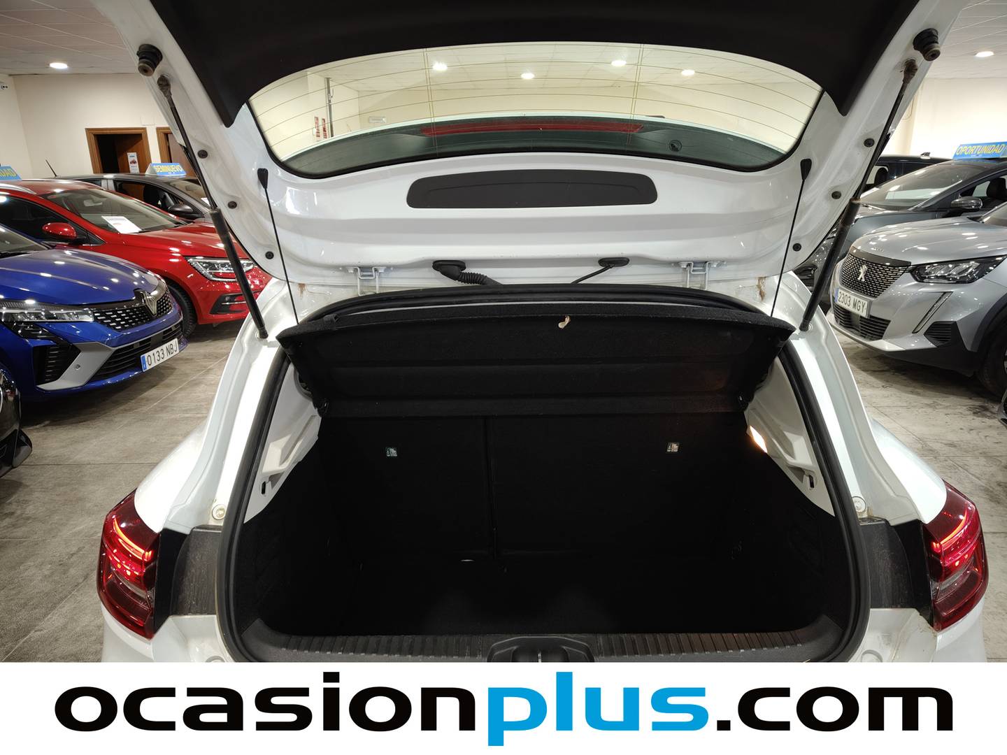 Fotos maletero Renault Clio Renault Clio Business Blue dCi (85 CV)