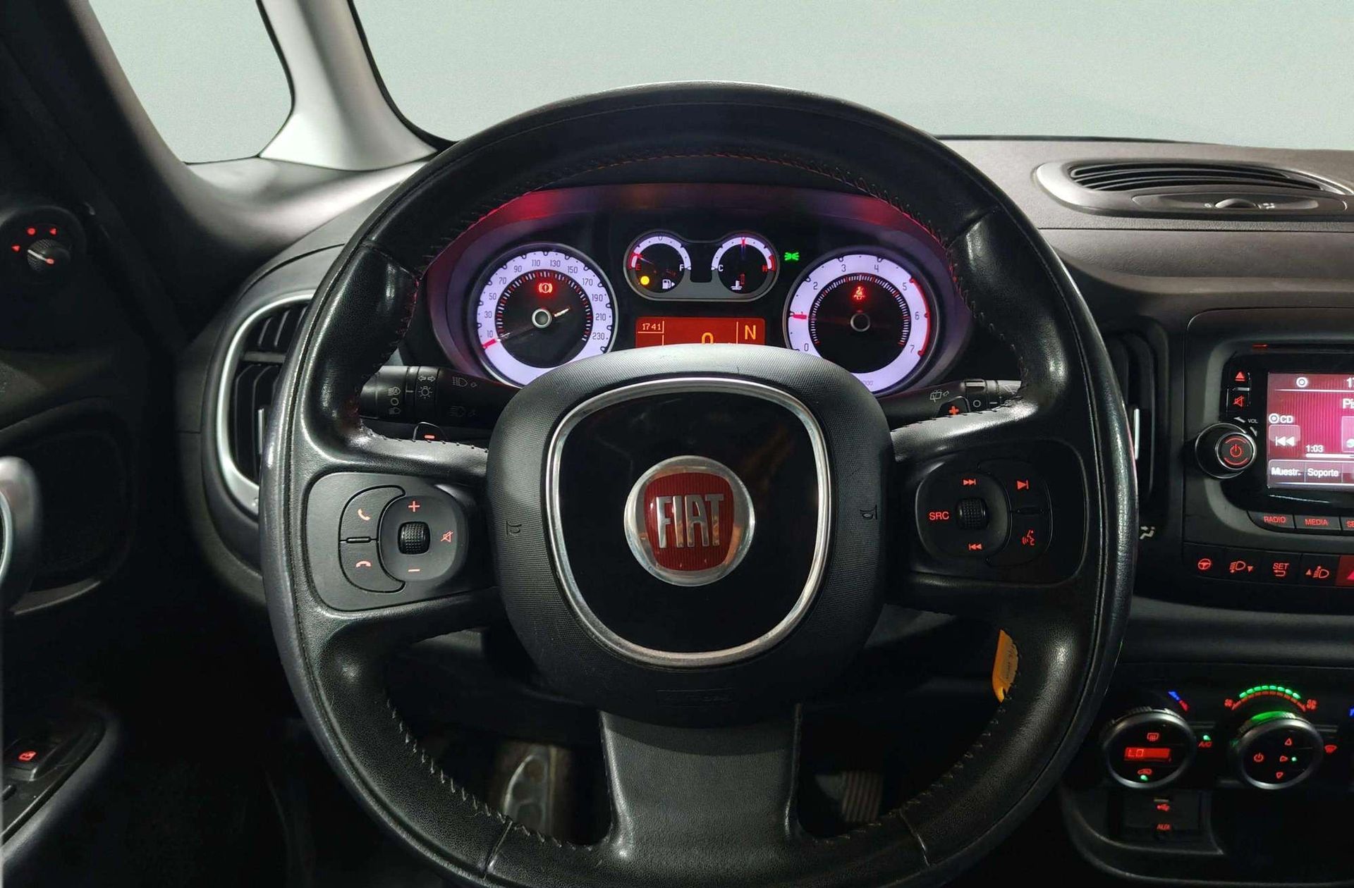 Fiat 500L 1.3 MultiJet II Living 7 plazas - foto 23