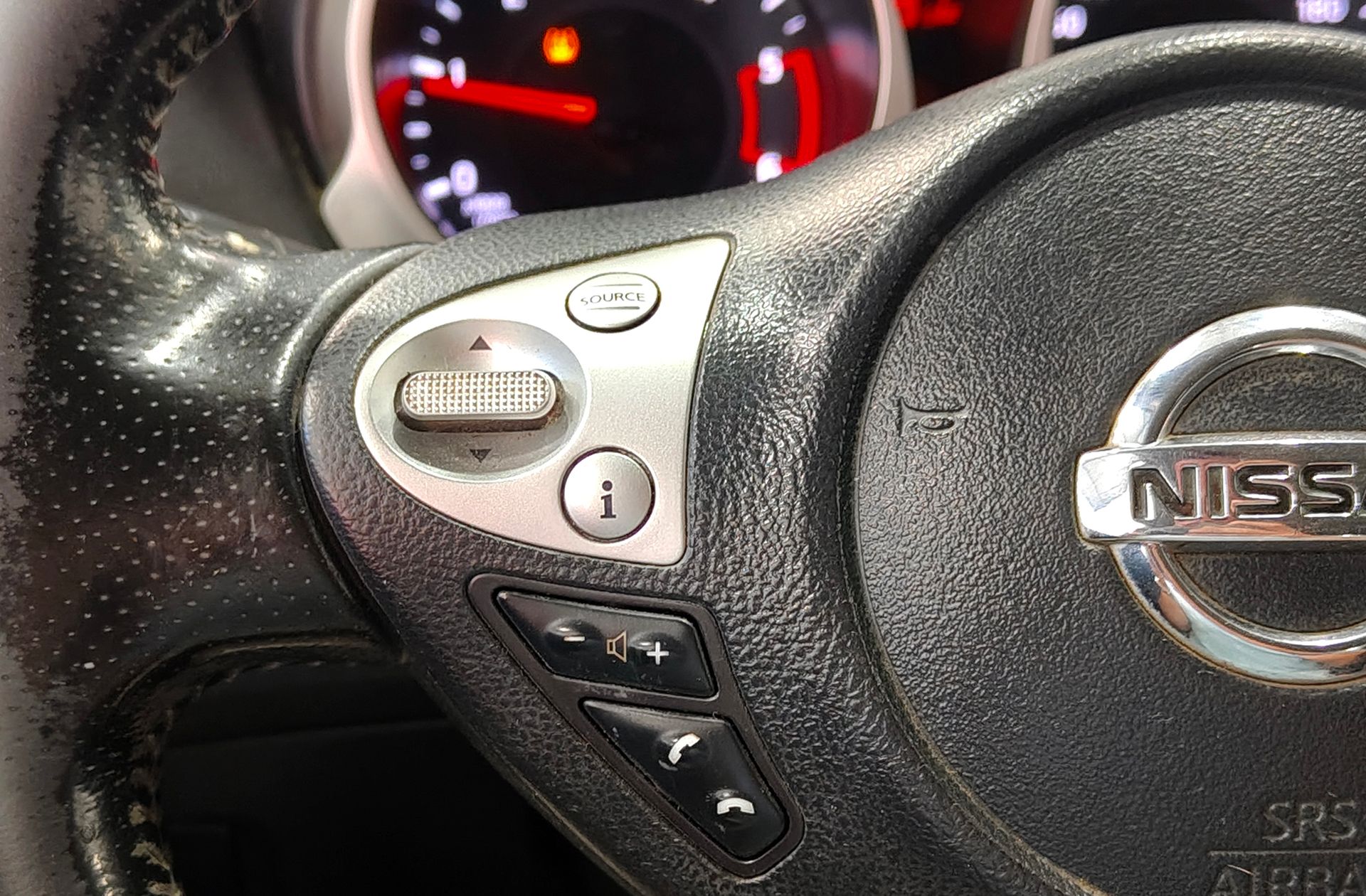 Nissan Juke 1.5 dCi Acenta 4x2 - foto 21