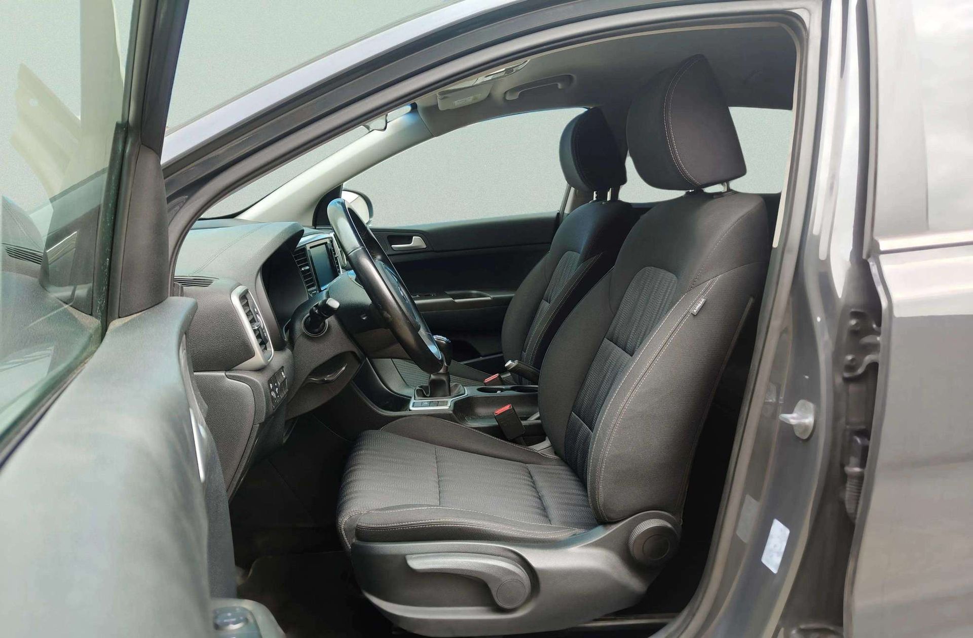 Kia Sportage 1.6 MHEV Concept 4x2 - foto 10