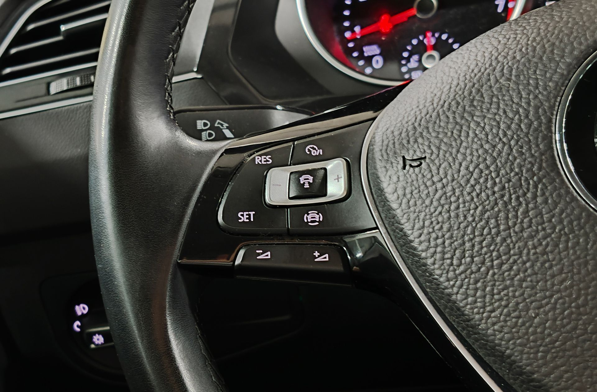 Volkswagen Tiguan Advance 1.5 TSI DSG - foto 28