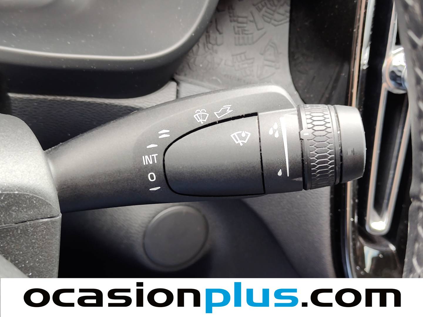 Volvo C40 Volvo C40 Eléctrico Recharge Extended Plus Auto (252 CV) al mejor precio