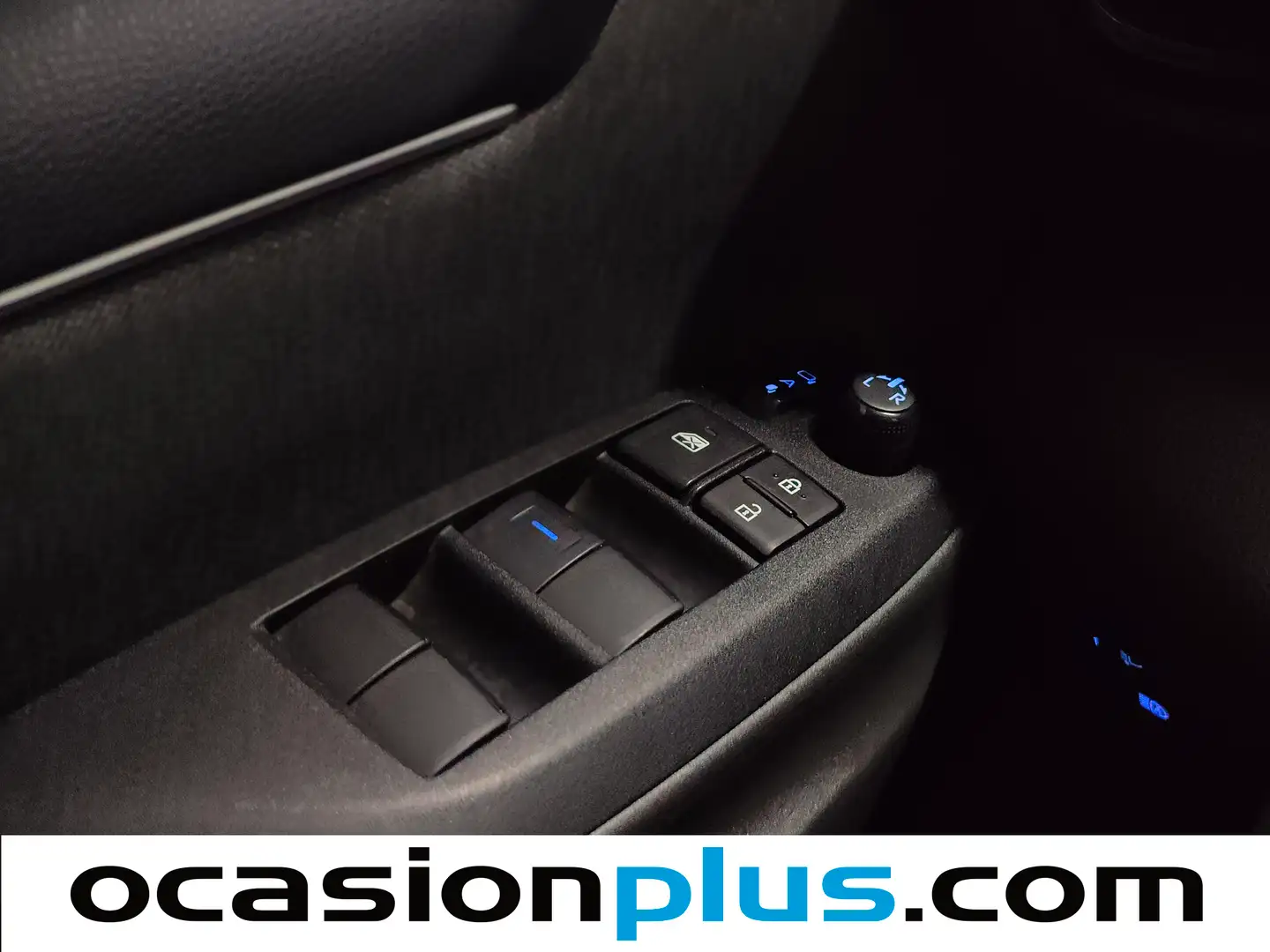 Foto Toyota Yaris Toyota Yaris 120H Business Plus (116 CV)