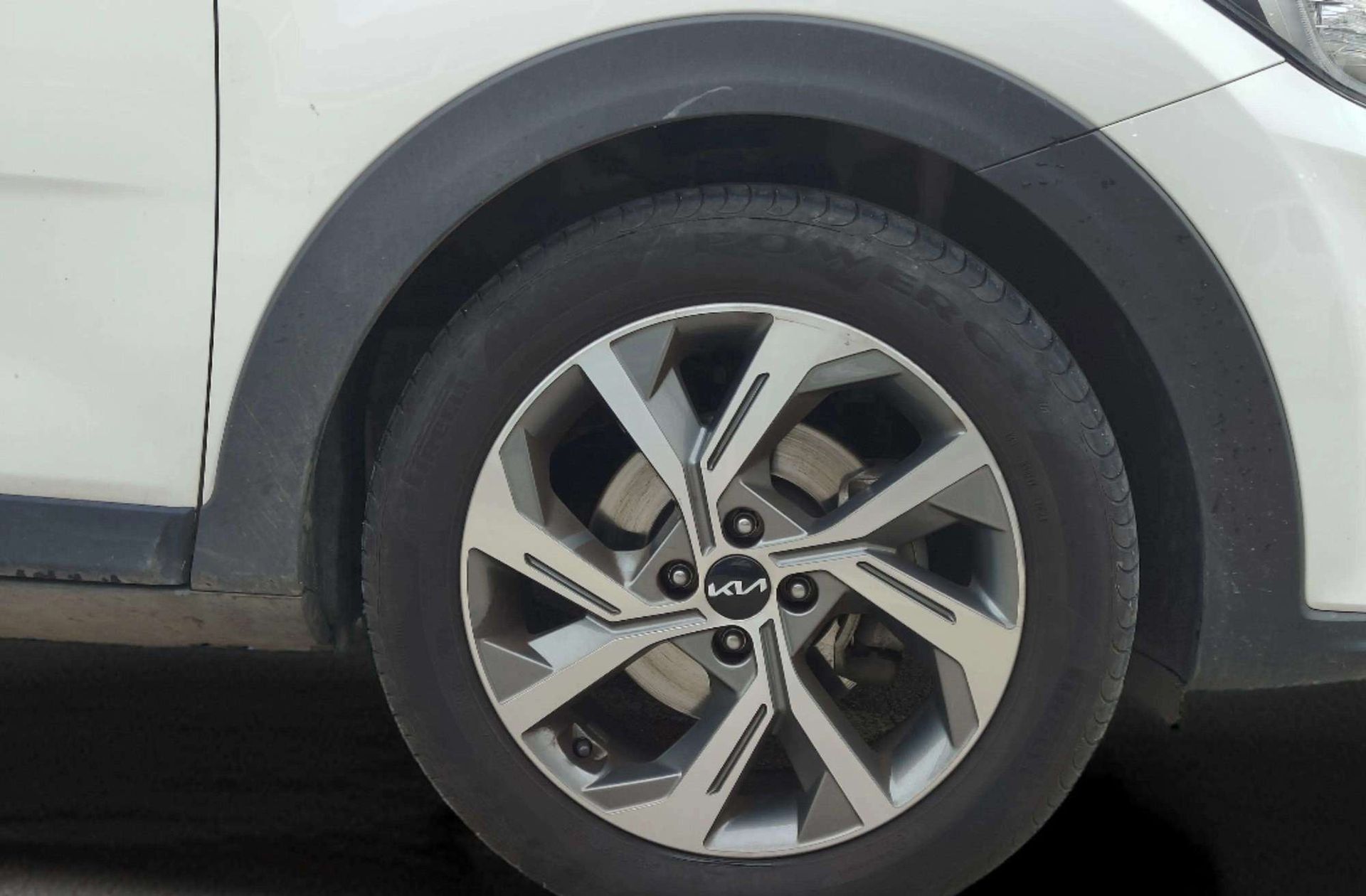 Kia Stonic 1.0 T-GDi MHEV iMT GT Line - foto 36