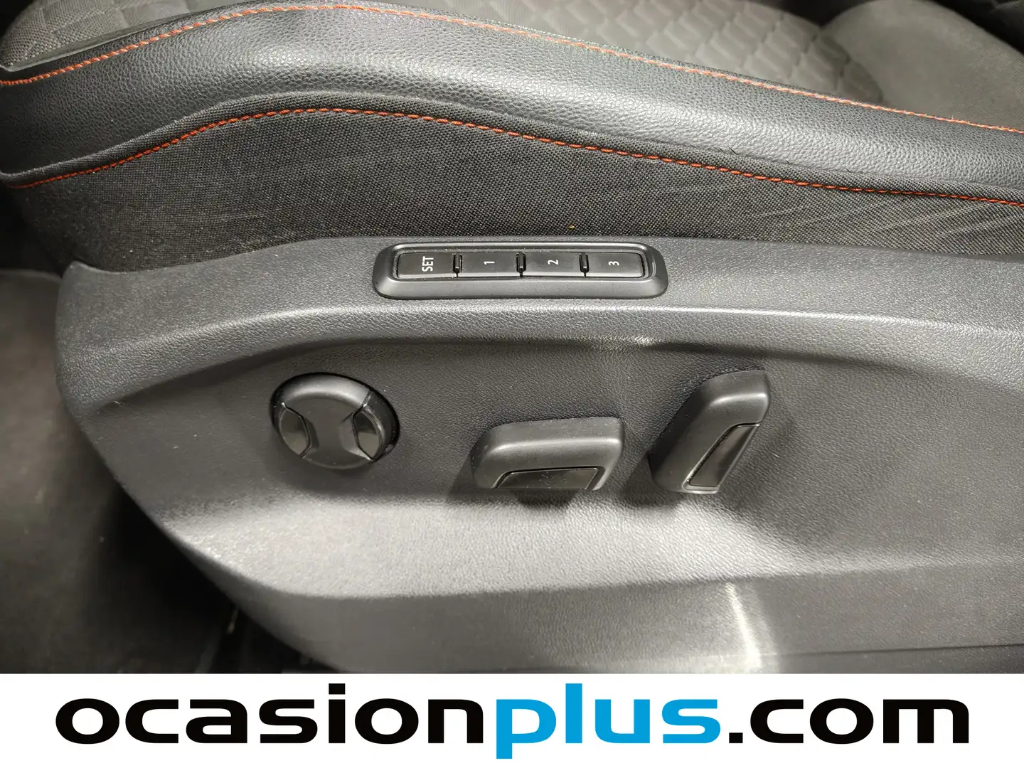 Foto Seat Tarraco SEAT Tarraco 2.0 TDI S&S FR Edition DSG (150 CV) 7 Plazas