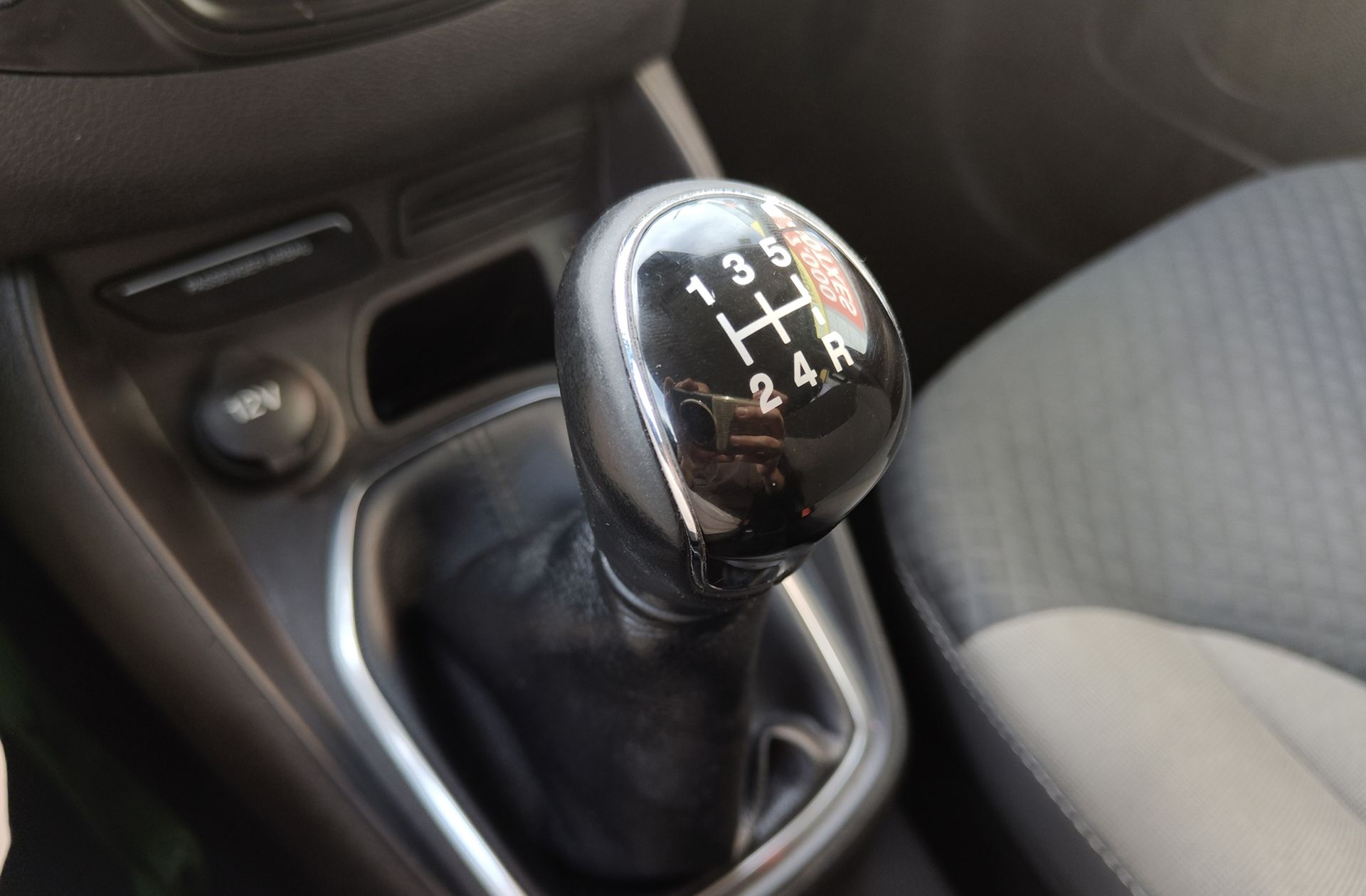 Ford Tourneo Courier 1.0 EcoBoost Titanium - foto 5
