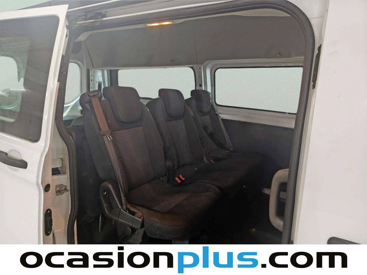 Foto asientos traseros Ford Transit Custom Ford Transit Custom Kombi 2.0 TDCI 320 L2 Trend (130 CV) 6 Plazas