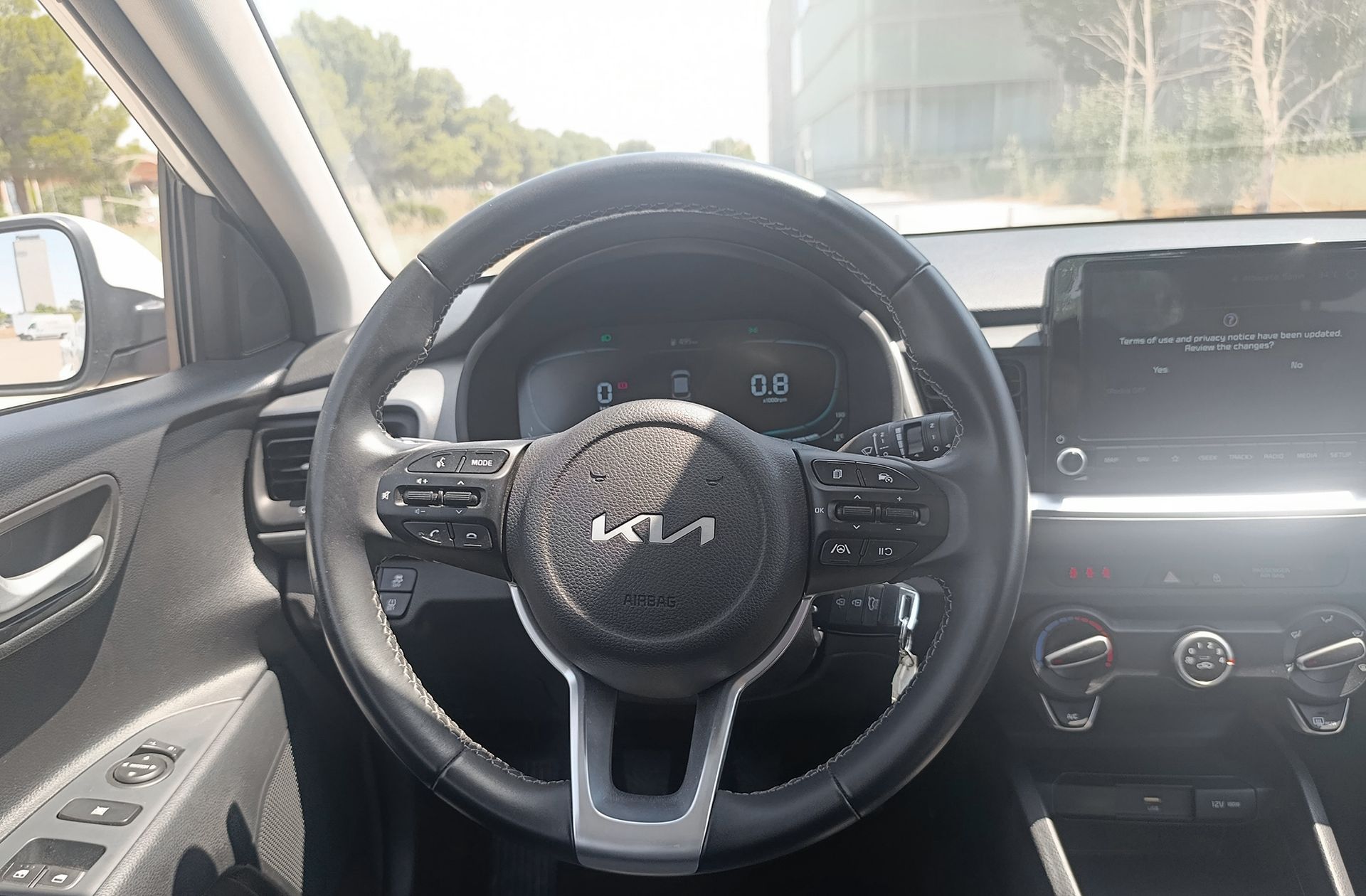Kia Stonic 1.0 T-GDi MHEV Concept - foto 22