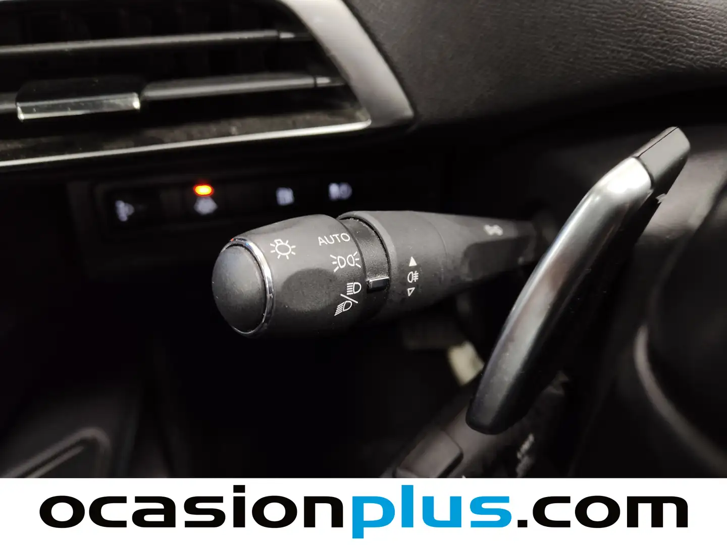 Foto Peugeot 3008 Hybrid Peugeot 3008 Hybrid 300 Allure Pack e-EAT8 (300 CV)